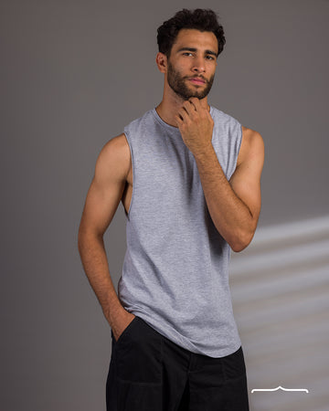 Sleeveless T-Shirt Volume 2 in Light Grey