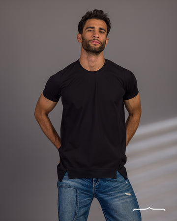 Side Split Volume 2 in T-Shirt Black