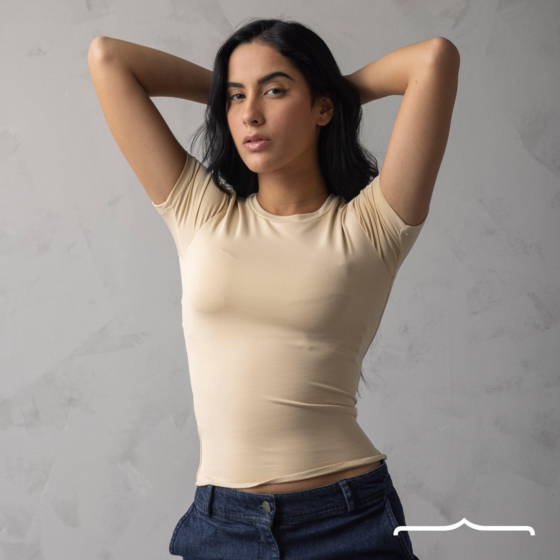 Solid color basic Top in Beige