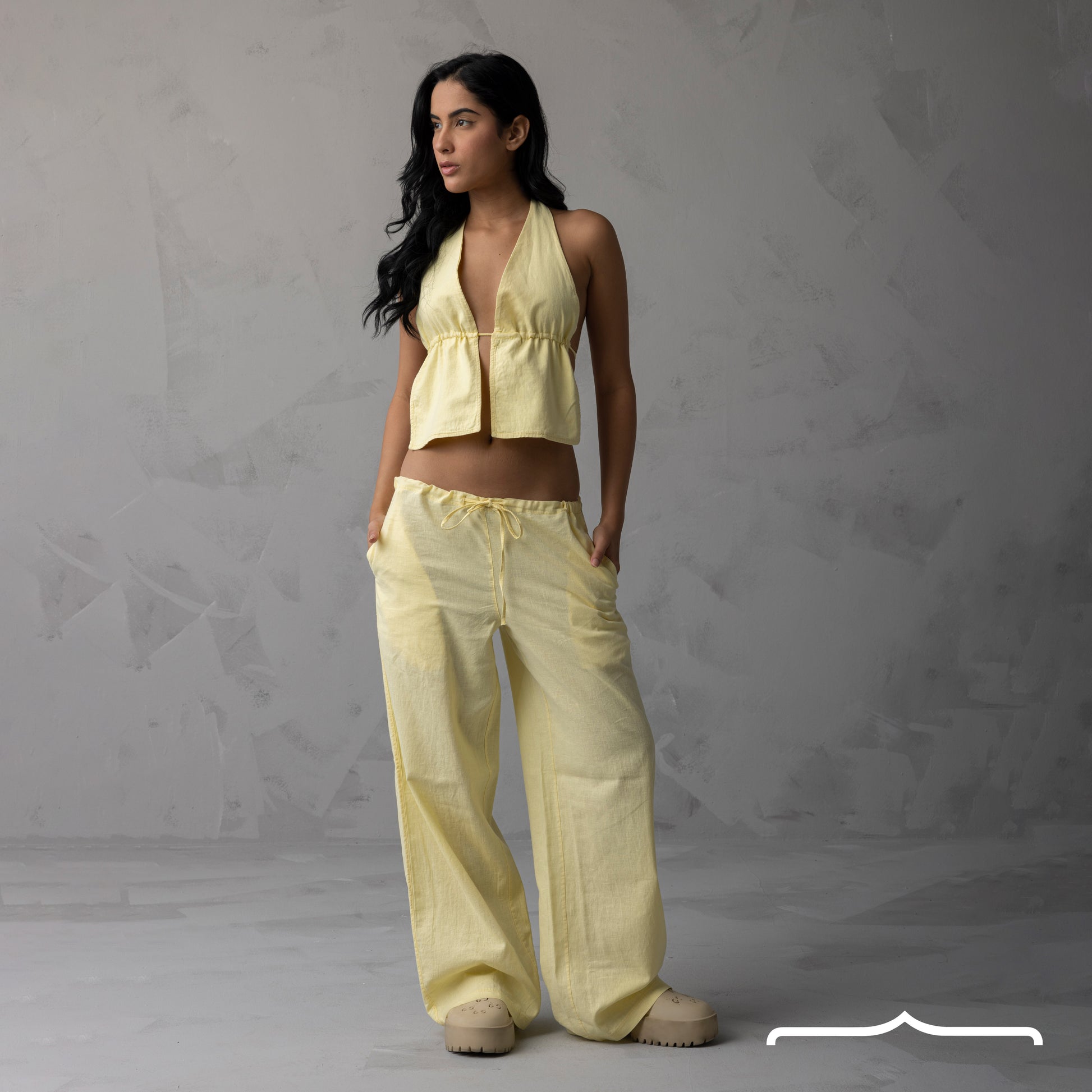 Halter top linen set in Yellow
