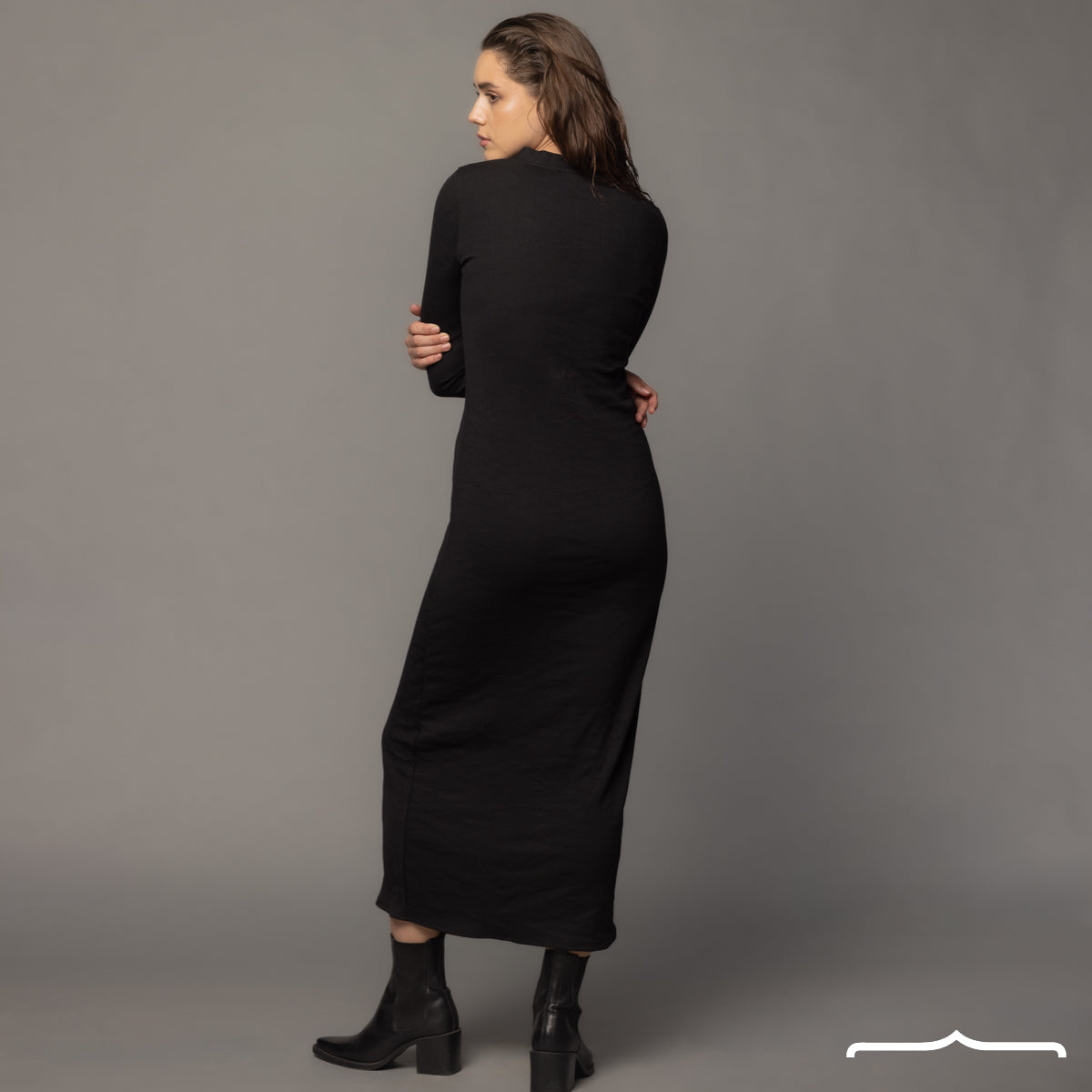 Stretchy Long Sleeves Dress in Black