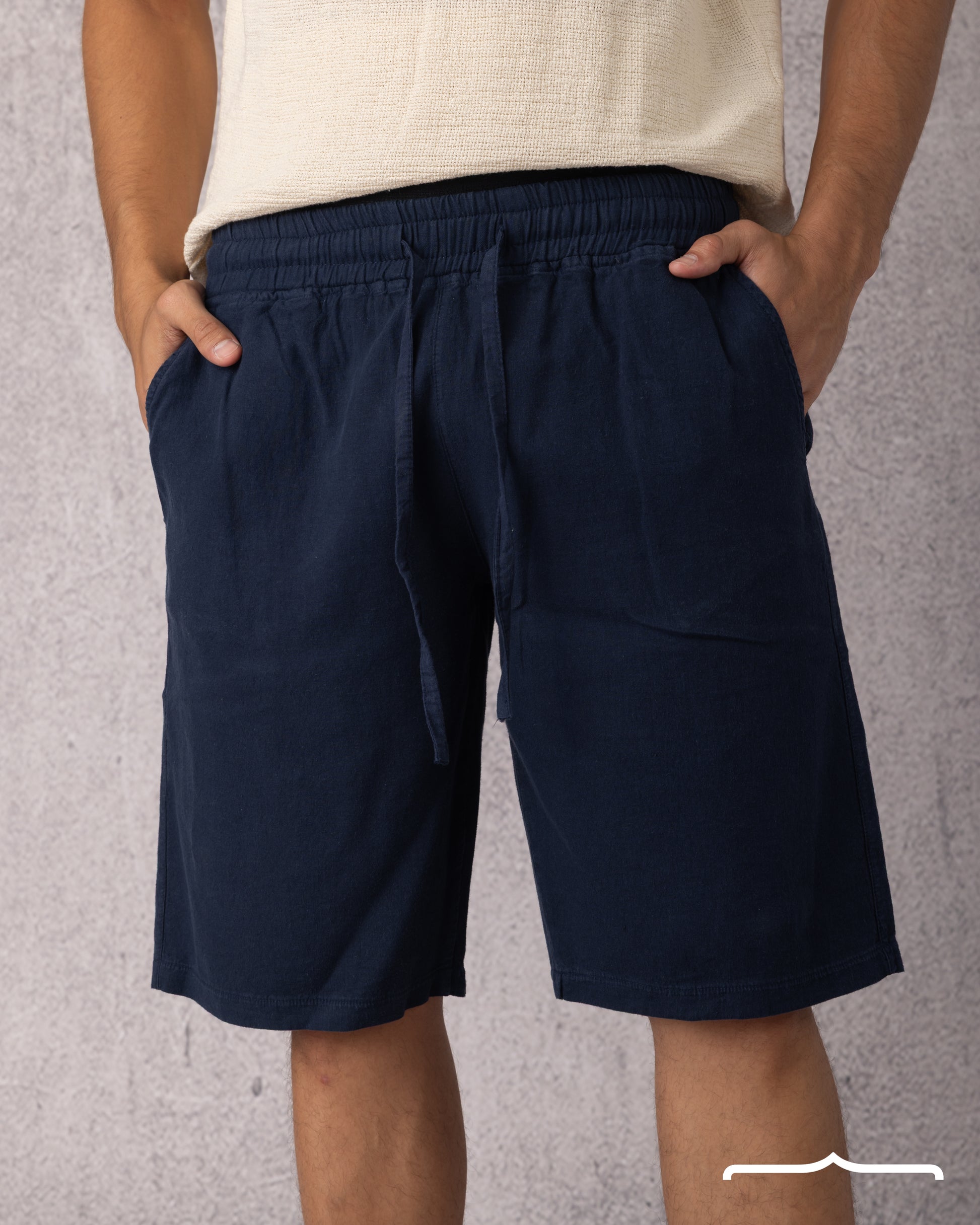 Linen Drawstring Short in Navy blue
