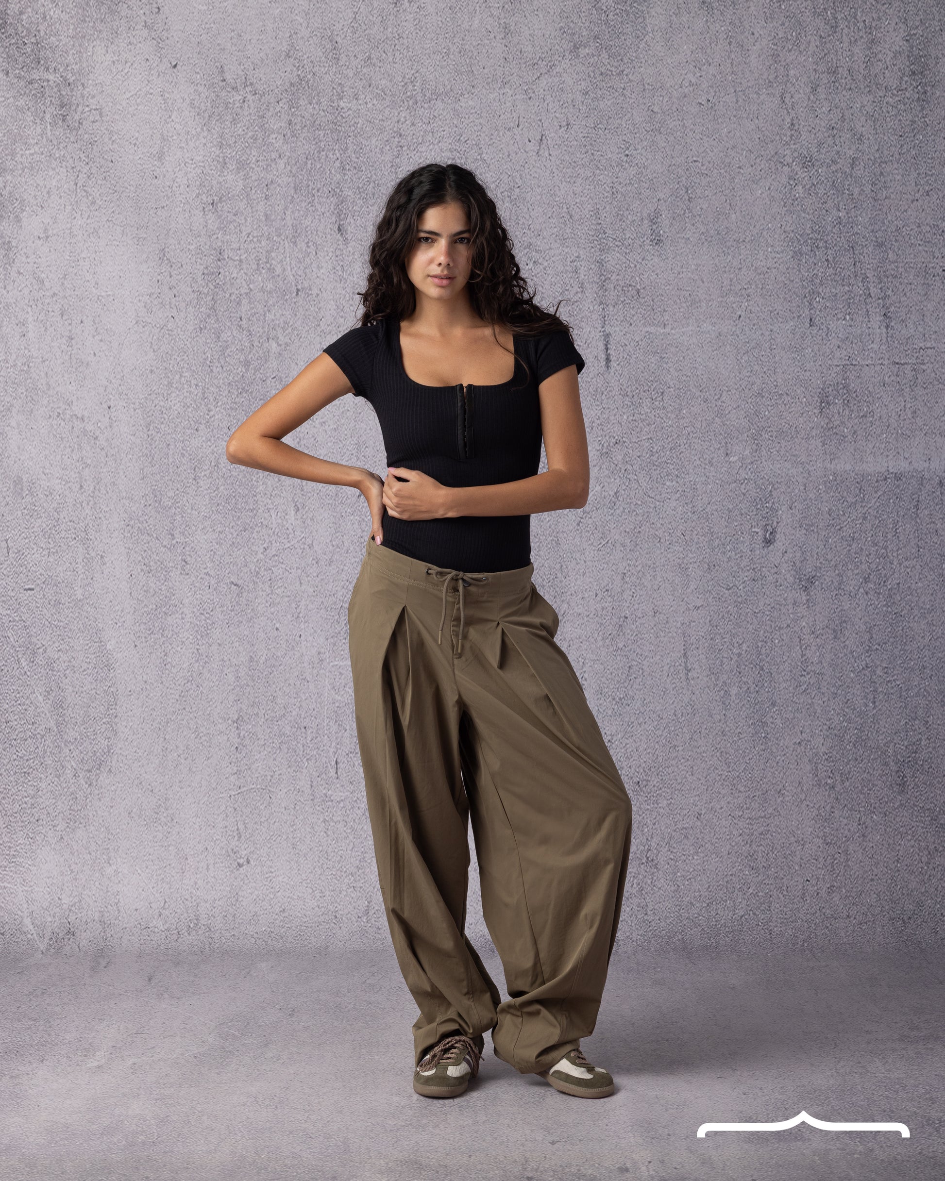 Wide pants in Olive