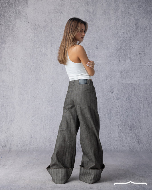 Low waist wide leg cuffed denim in Brown