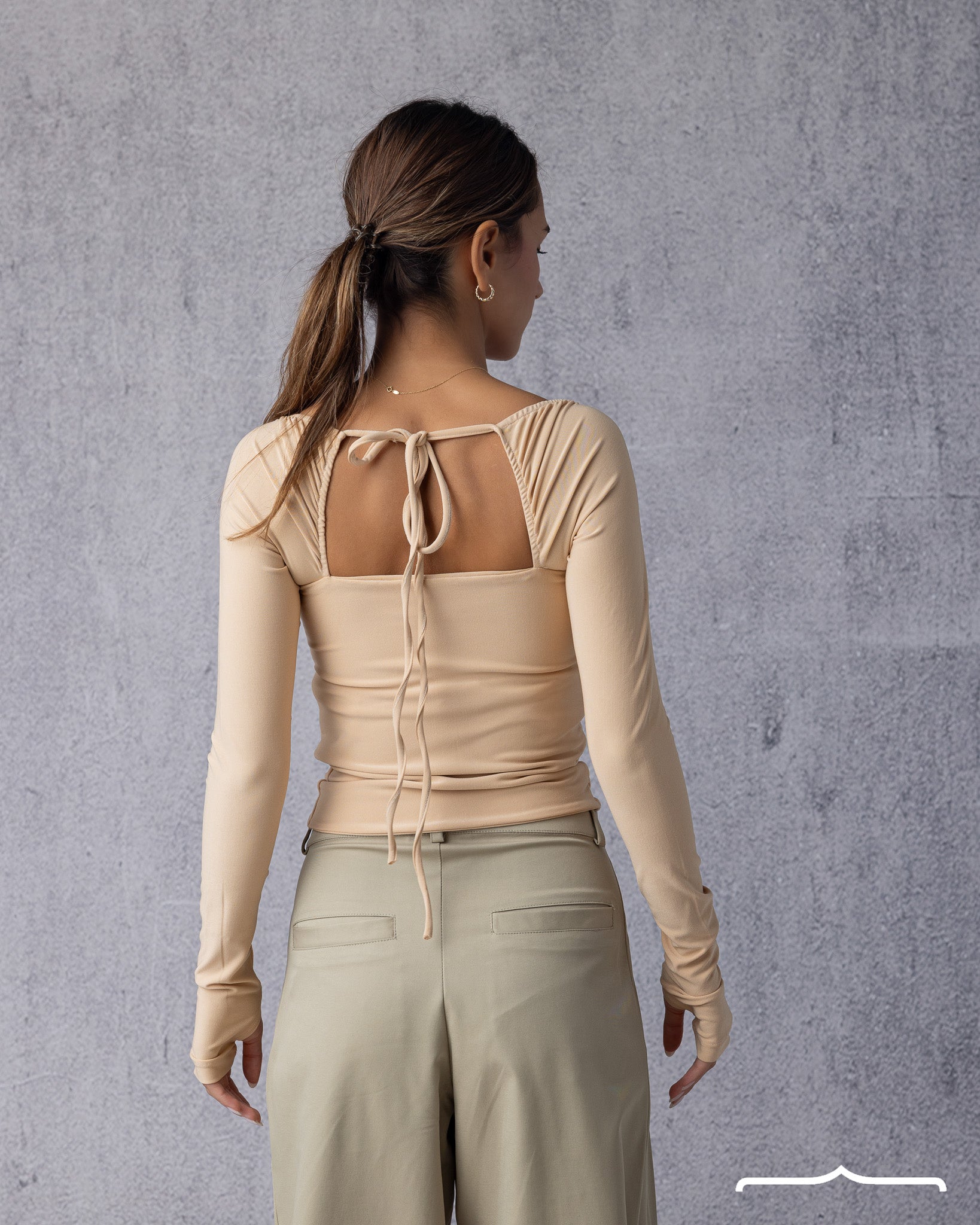 Off shoulder top in Beige