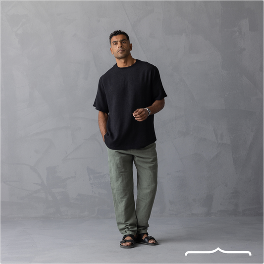 Textured Oversize T-Shirt Raw Edge Coller Black