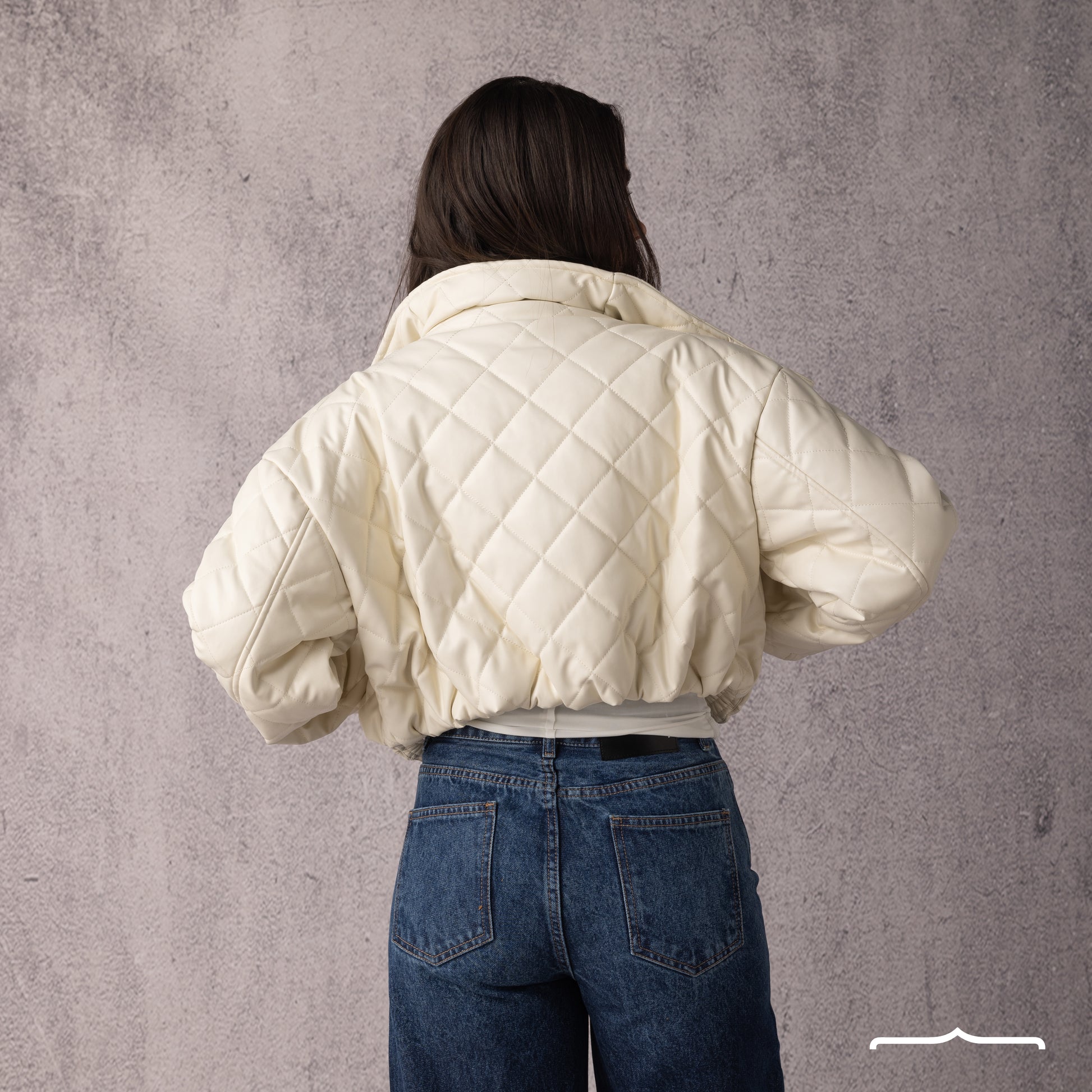 Cropped leather jacket in Cream