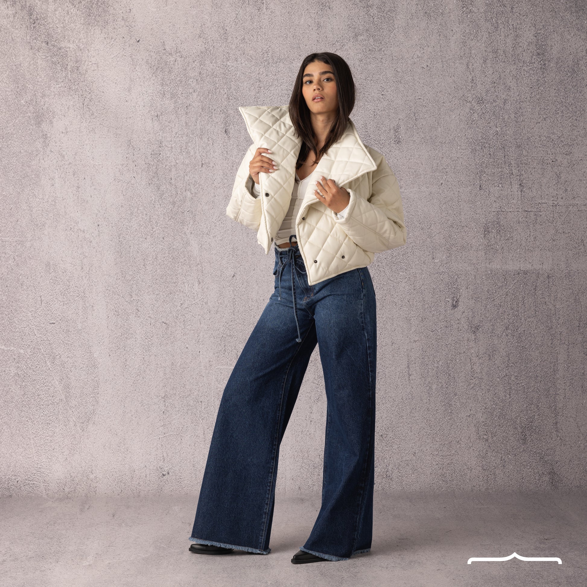 Cropped leather jacket in Cream