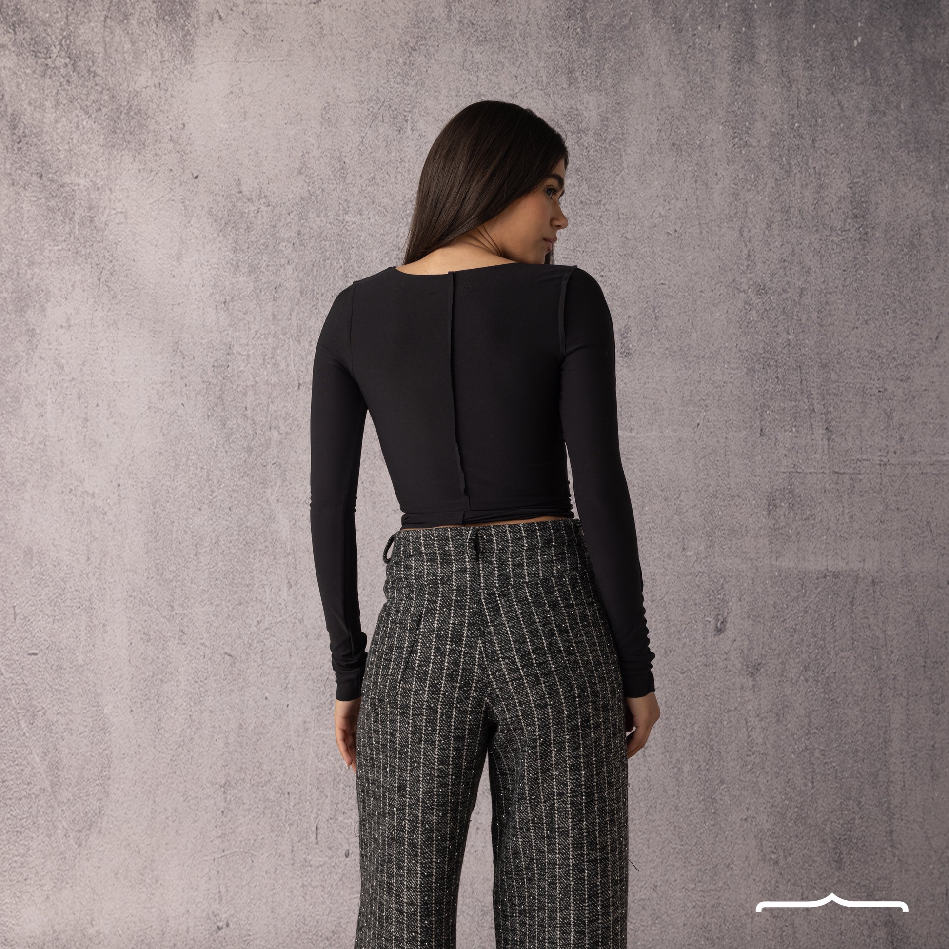 Raw Edge top in Black