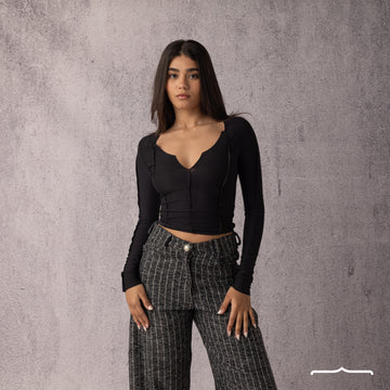 Raw Edge top in Black