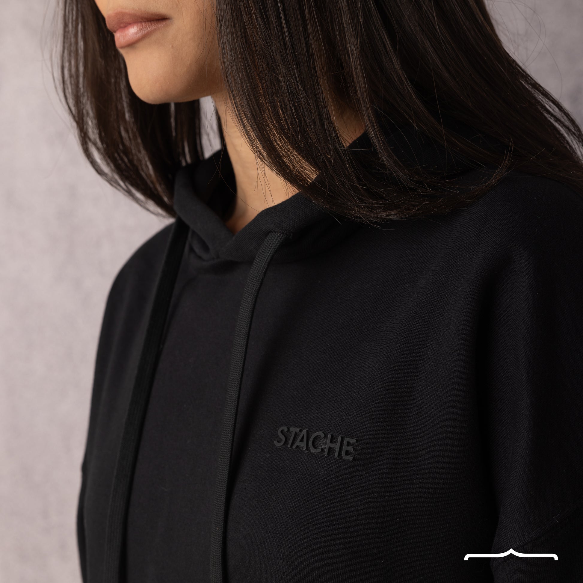 Rubber Logo Basic Hoodie in Black