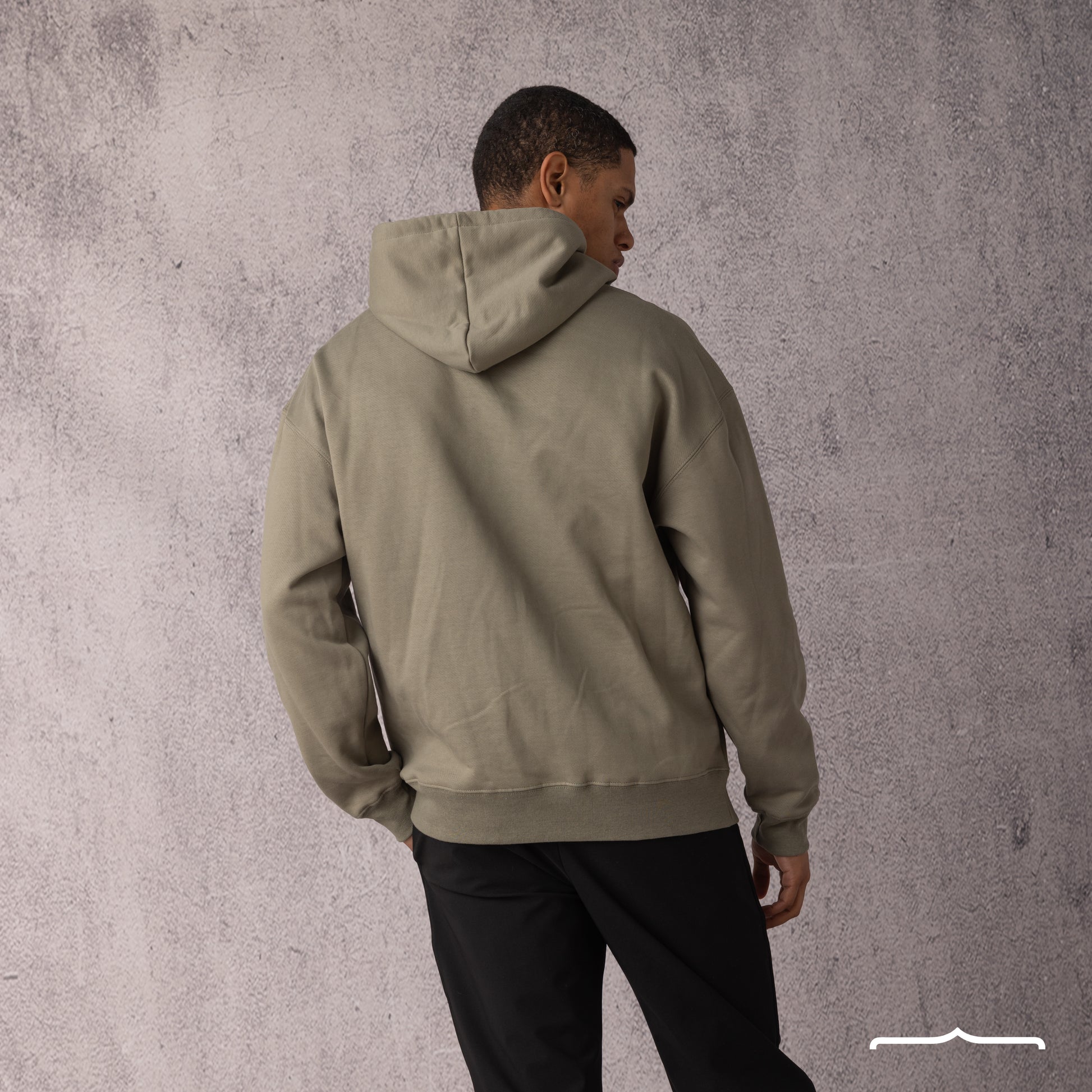 Rubber Logo Basic Hoodie in Olive