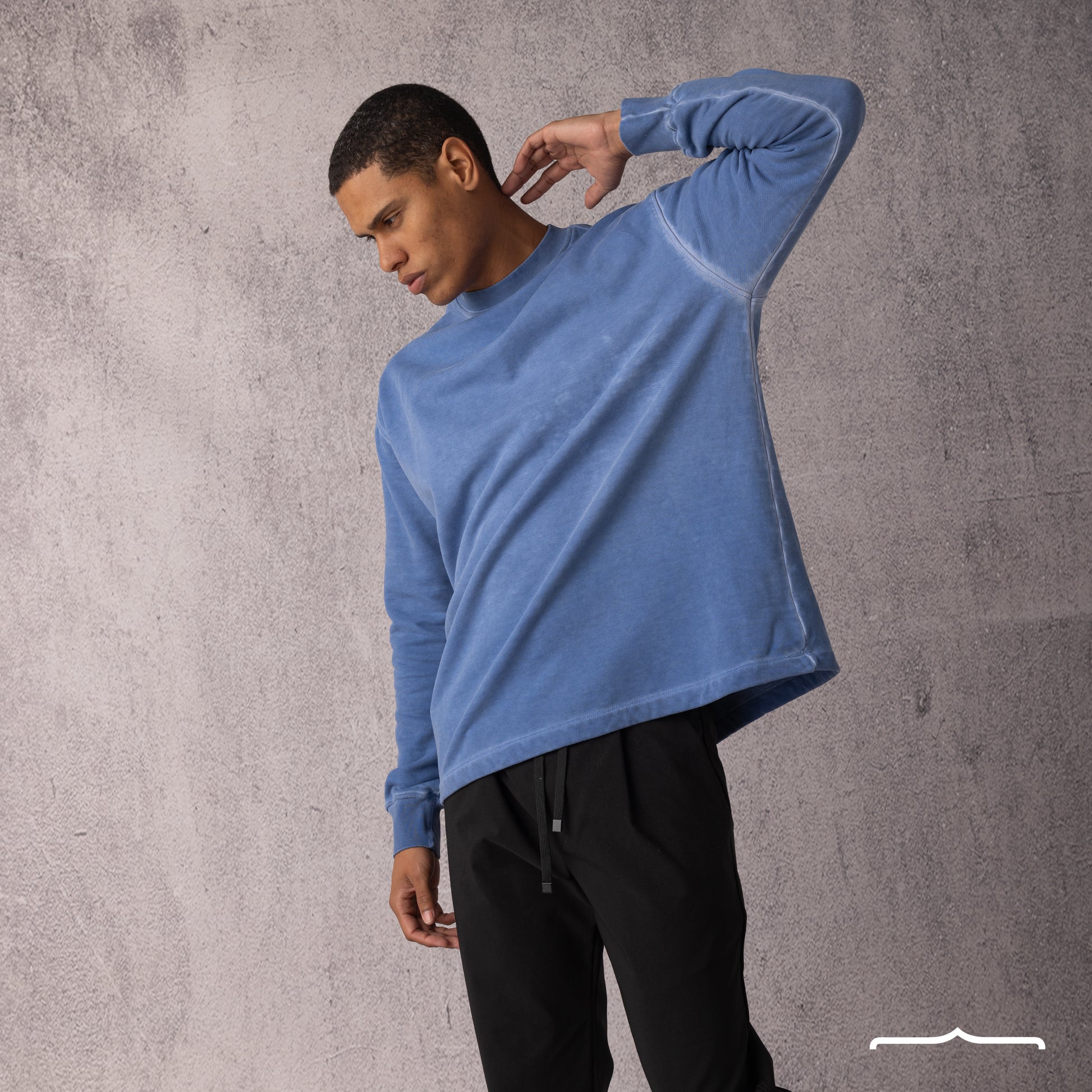 Washed sweatshirt in Baby blue