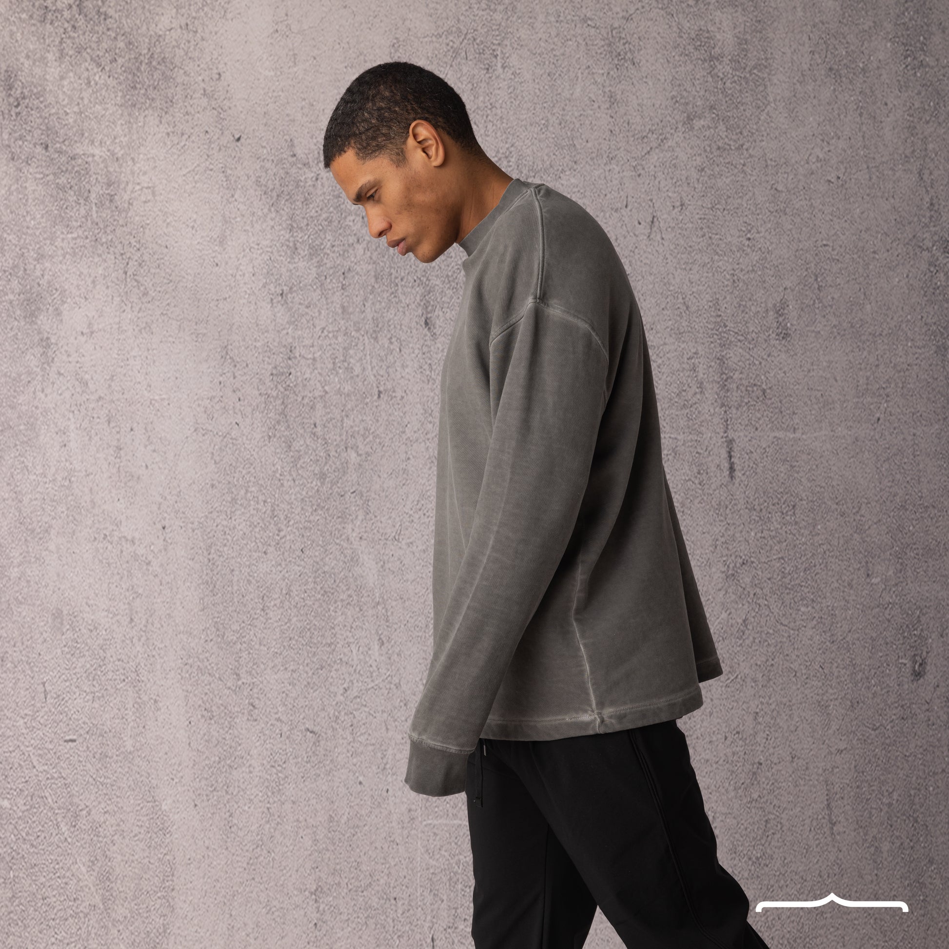 Washed sweatshirt in Dark Grey