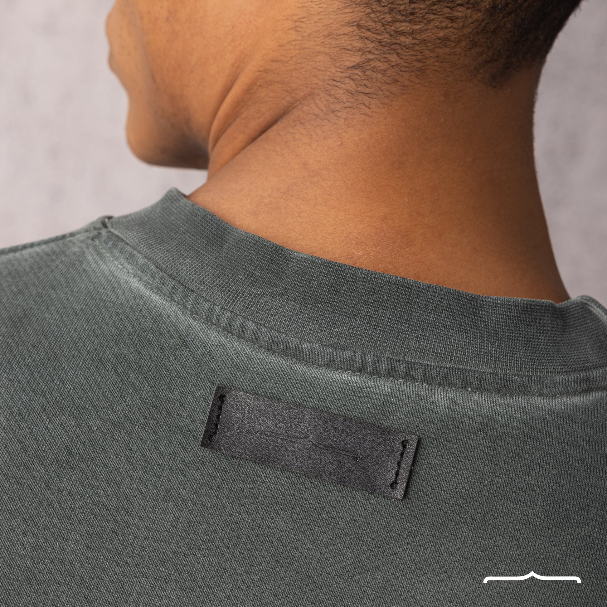 Washed Sweatshirt in Olive