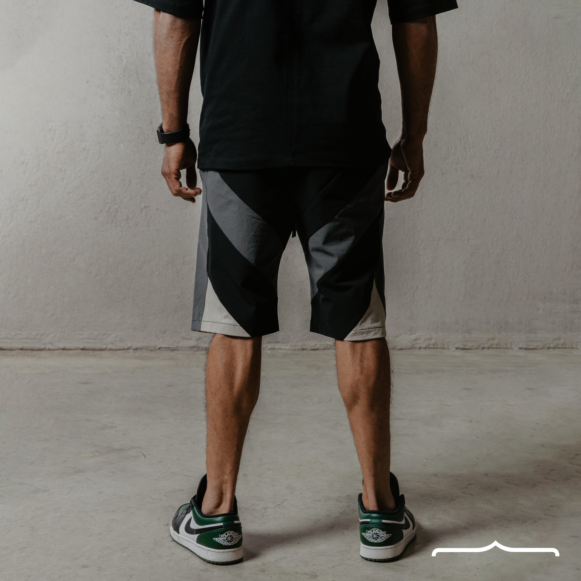 Color block shorts in Black