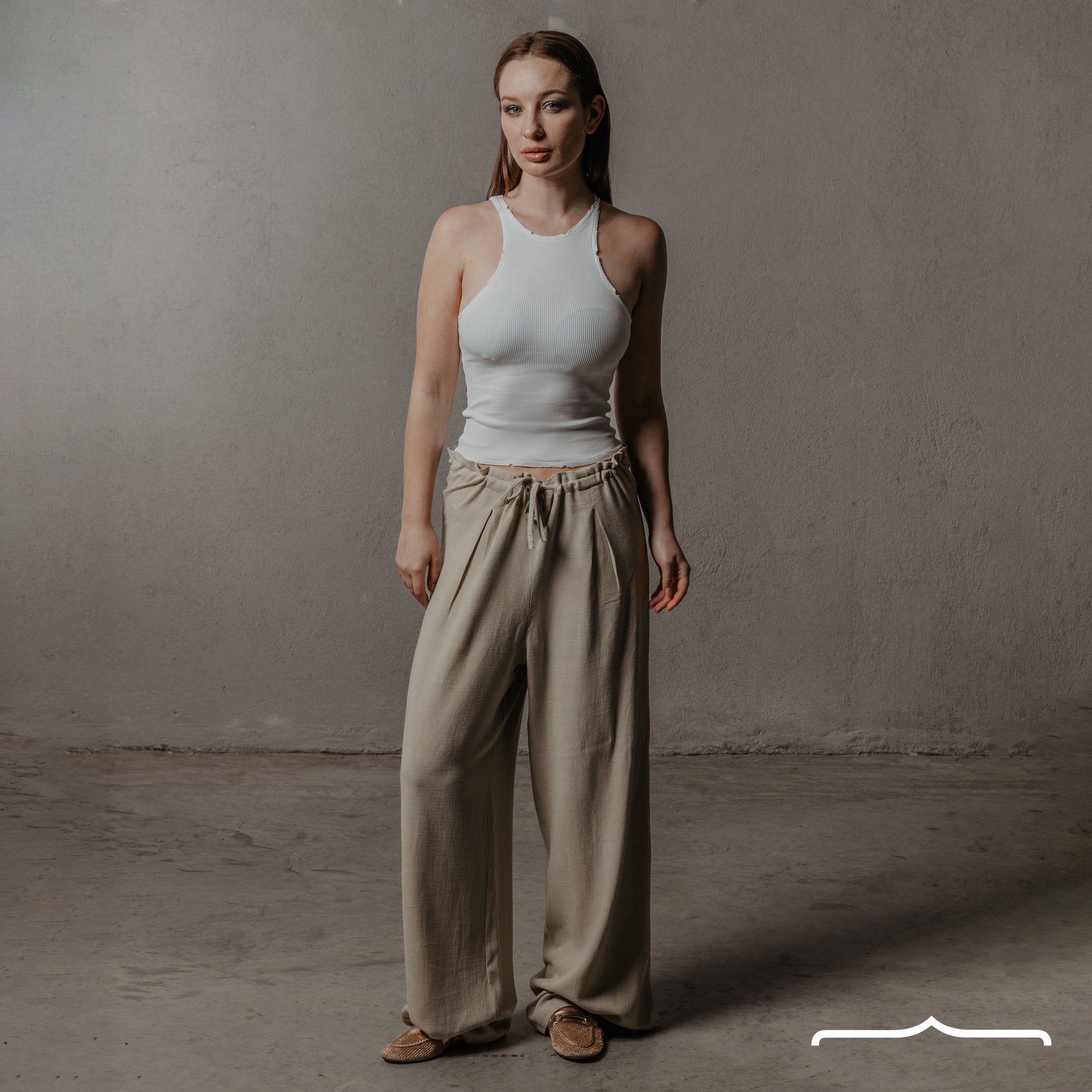 Wide leg linen pants in Beige