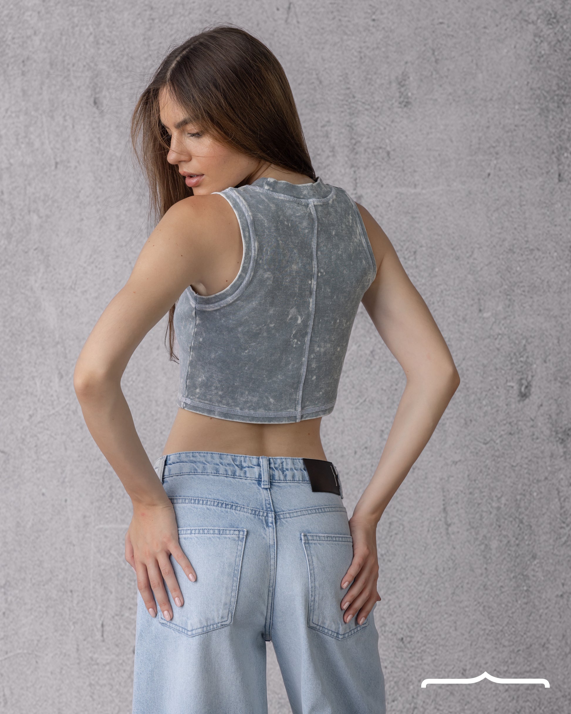 Washed Crop Basic in Grey