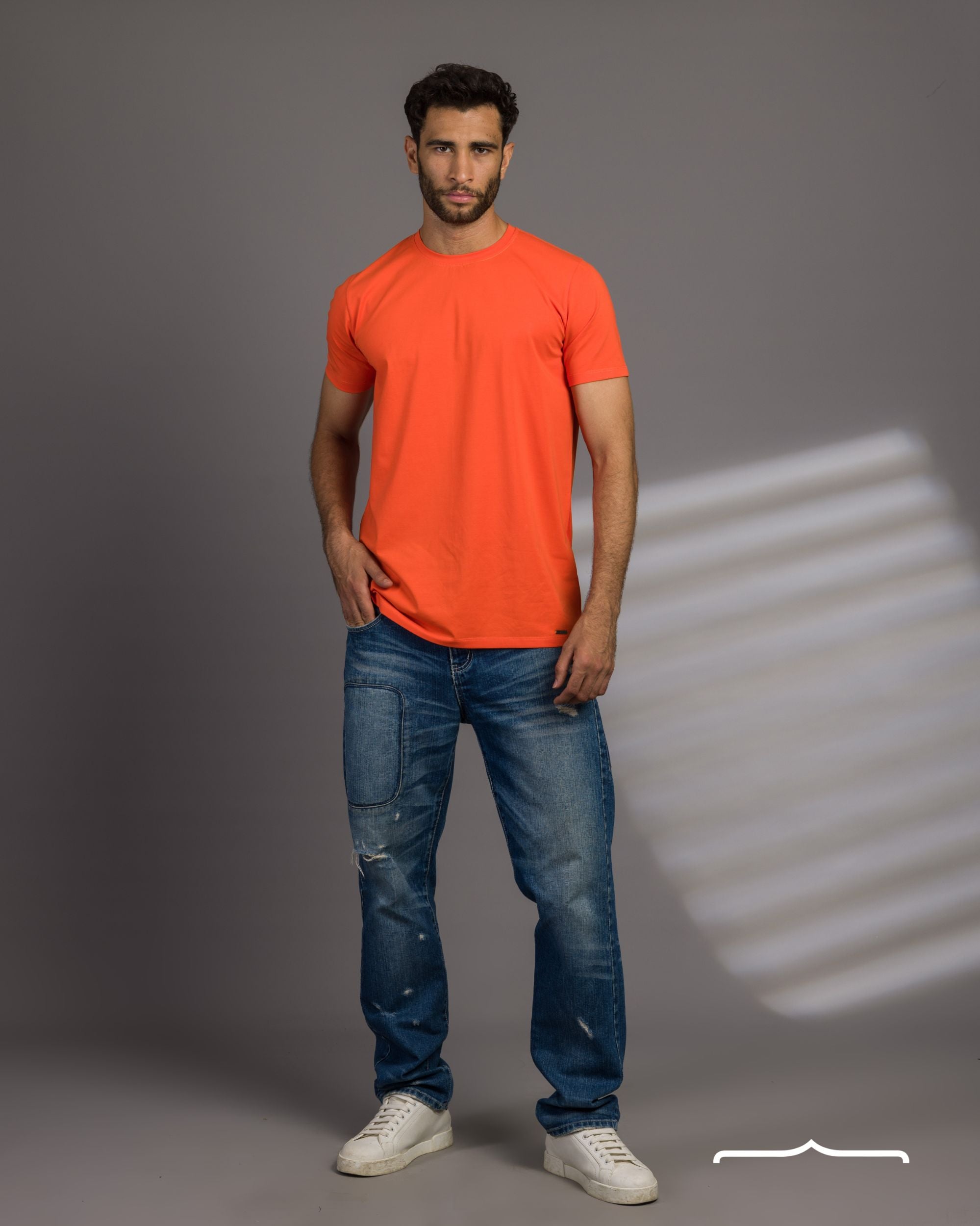 men's Curved Back O-Neck T-shirt  in Orange