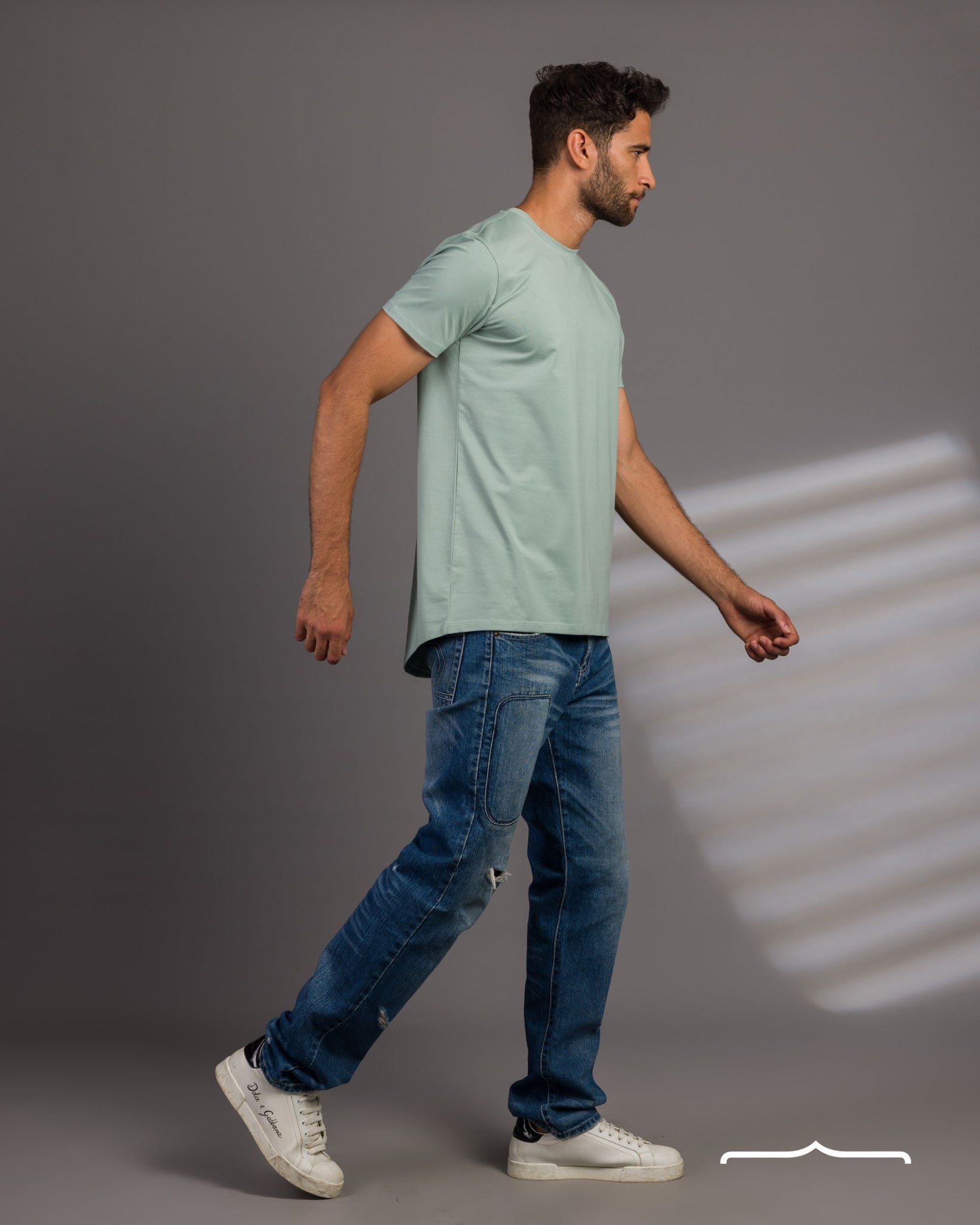 Curved Back O-Neck T-shirt in Pistachio