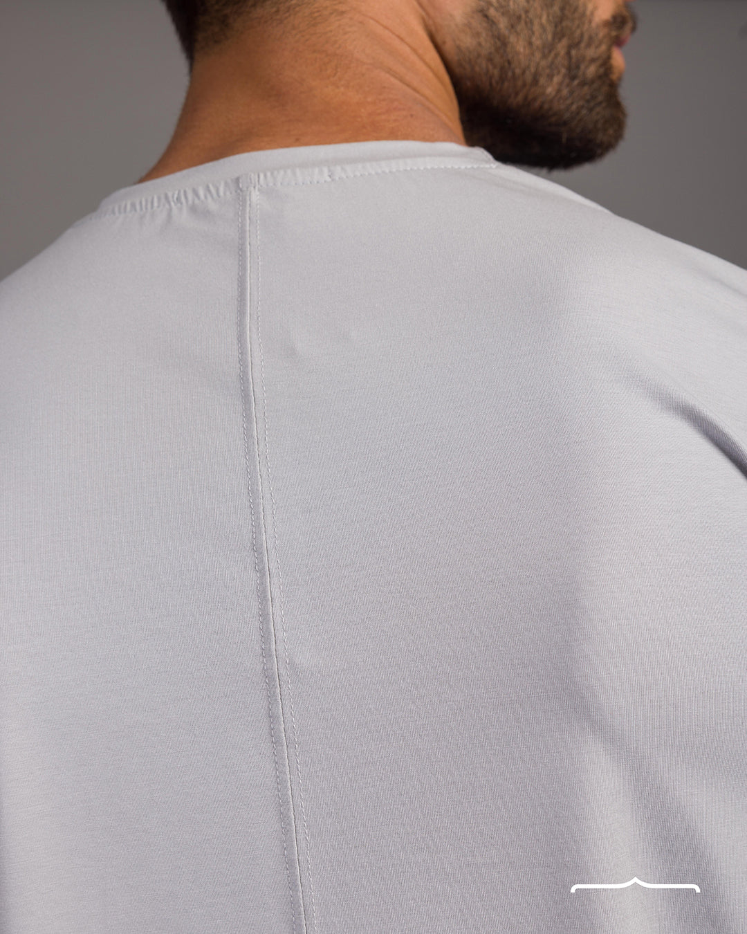 Curved Back O-Neck T-shirt in Light Grey