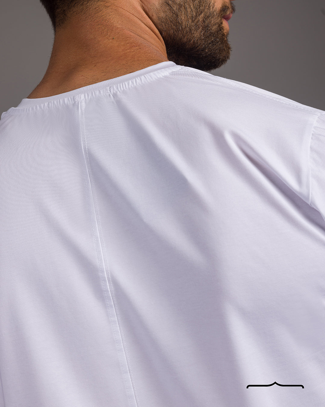 Curved Back V-Neck T- Shirt in White