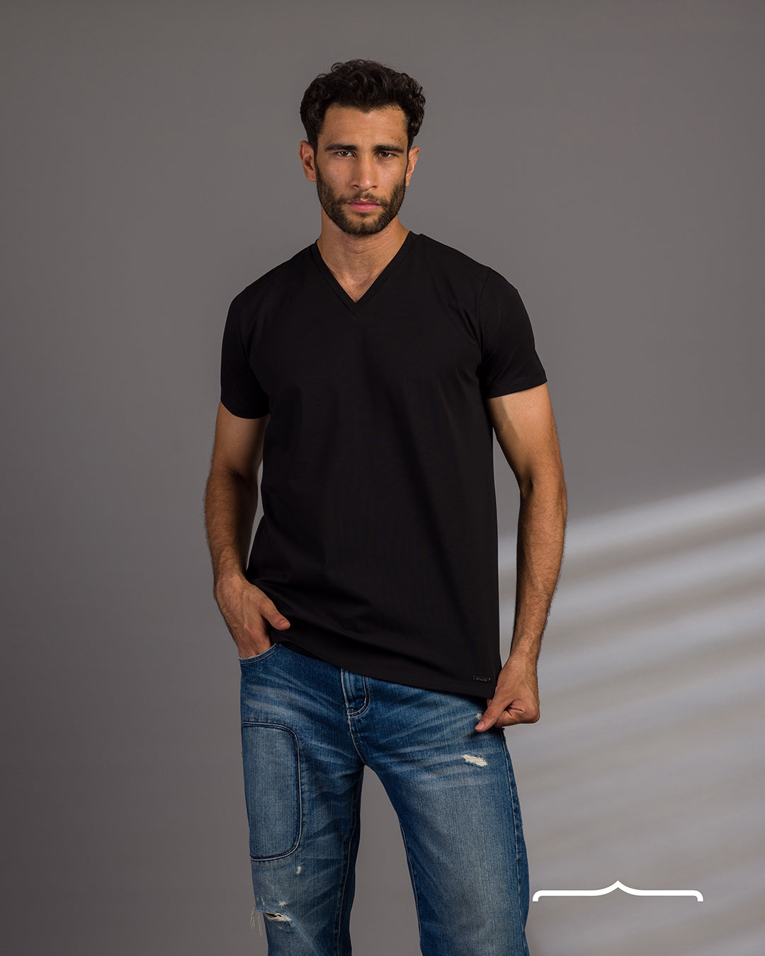 Curved Back V-Neck T- Shirt in Black