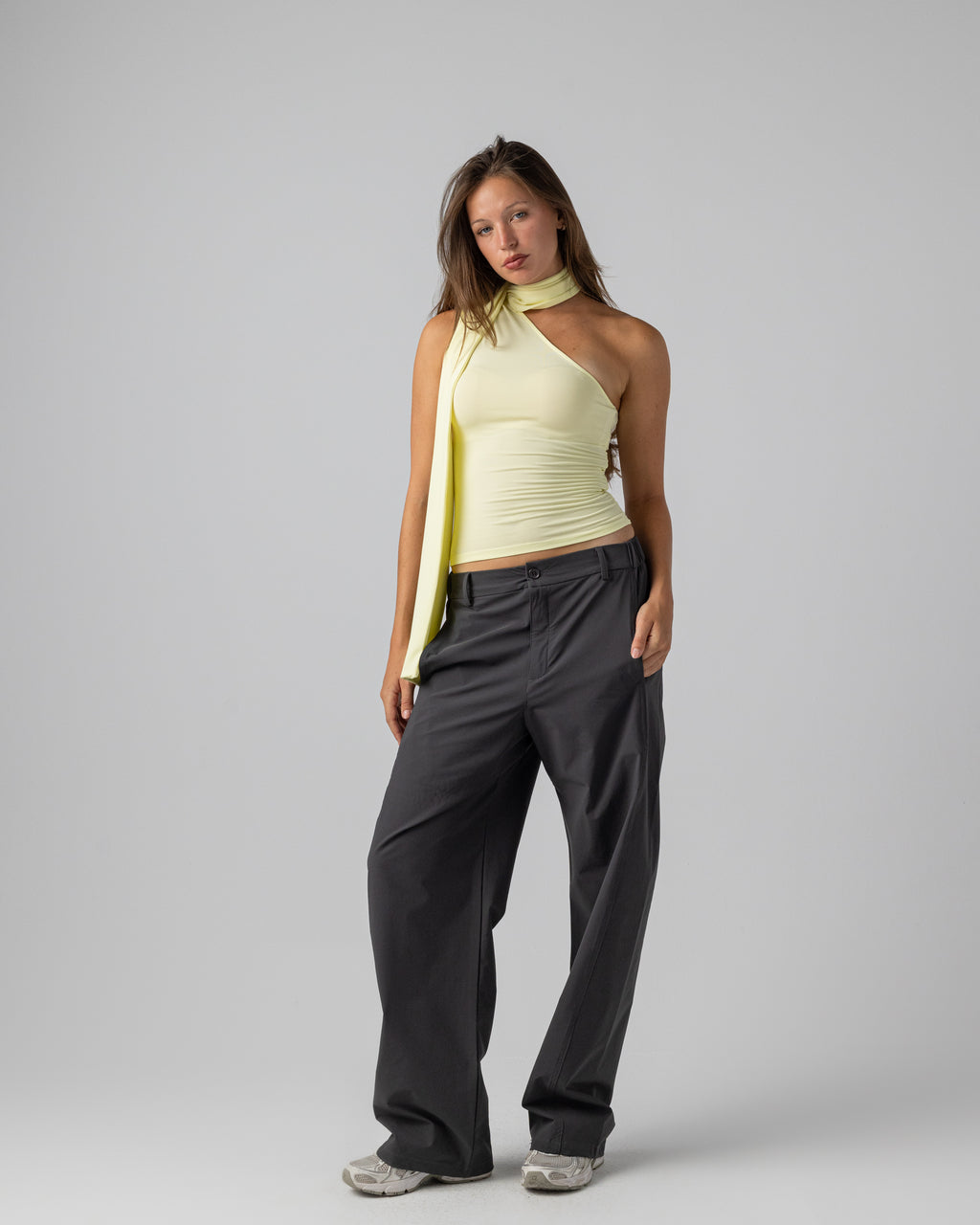 Classic Pants in Dark Grey
