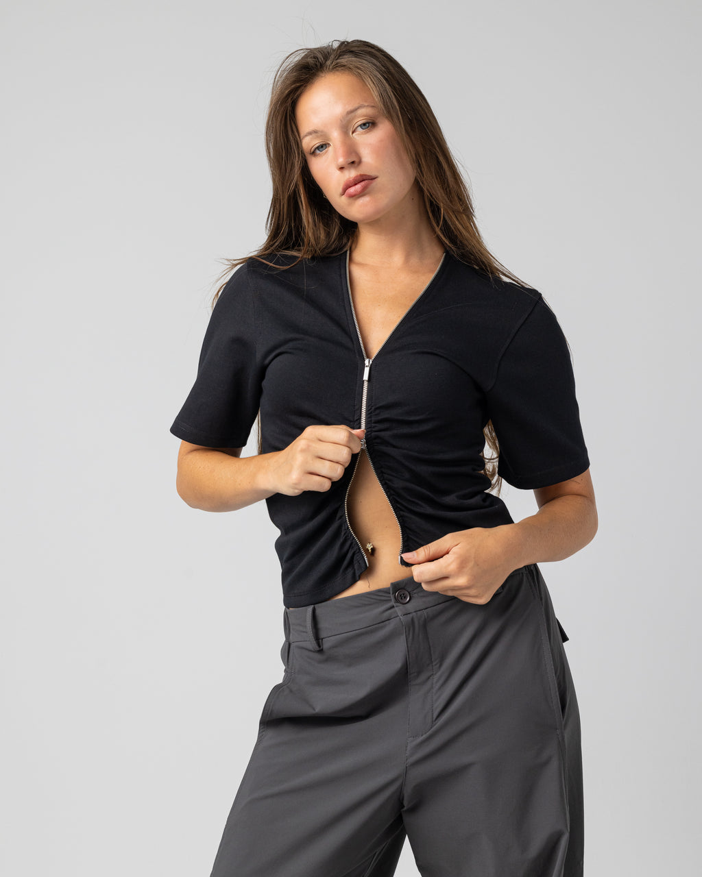 Dual zipper Top in Black