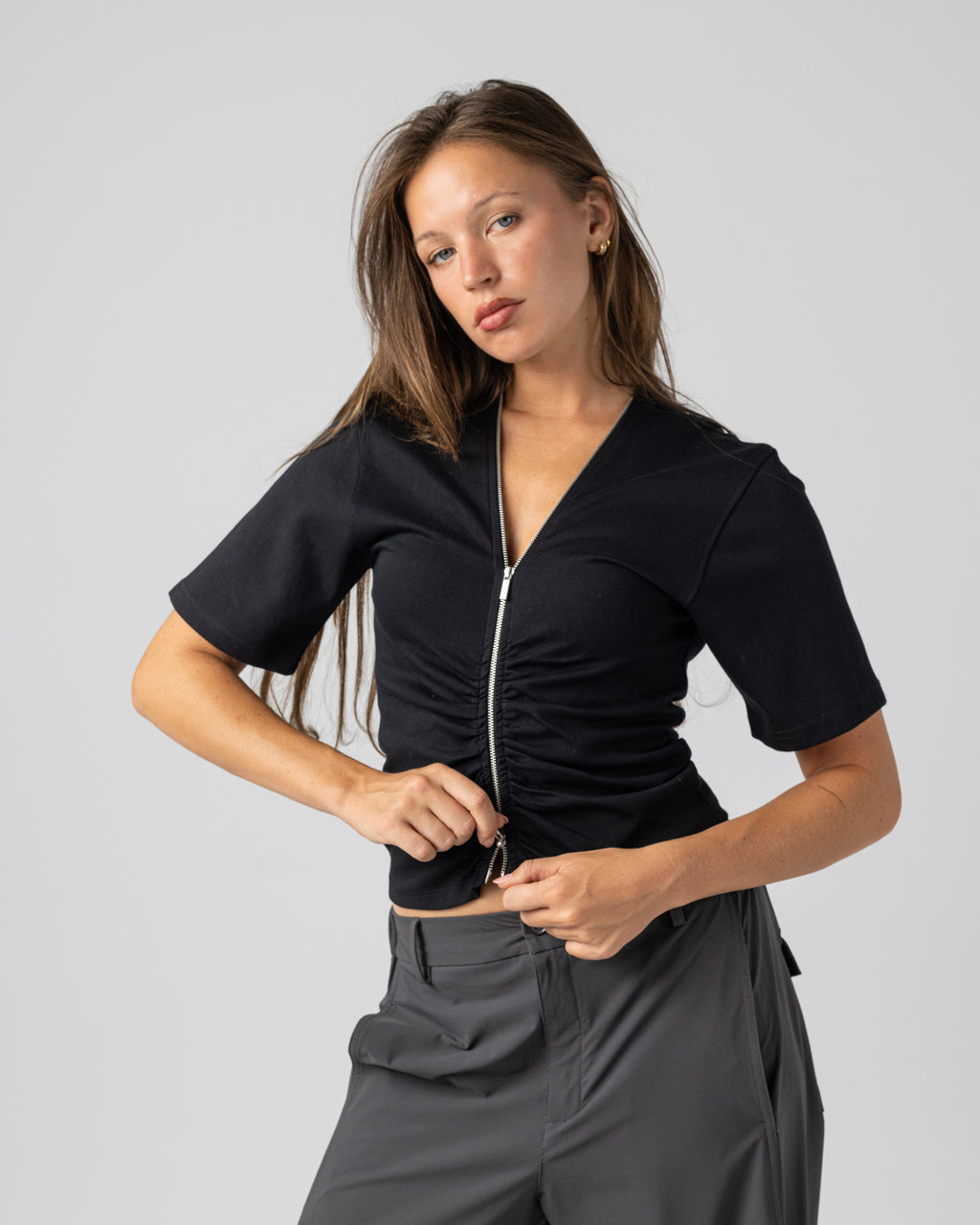 Dual zipper Top in Black