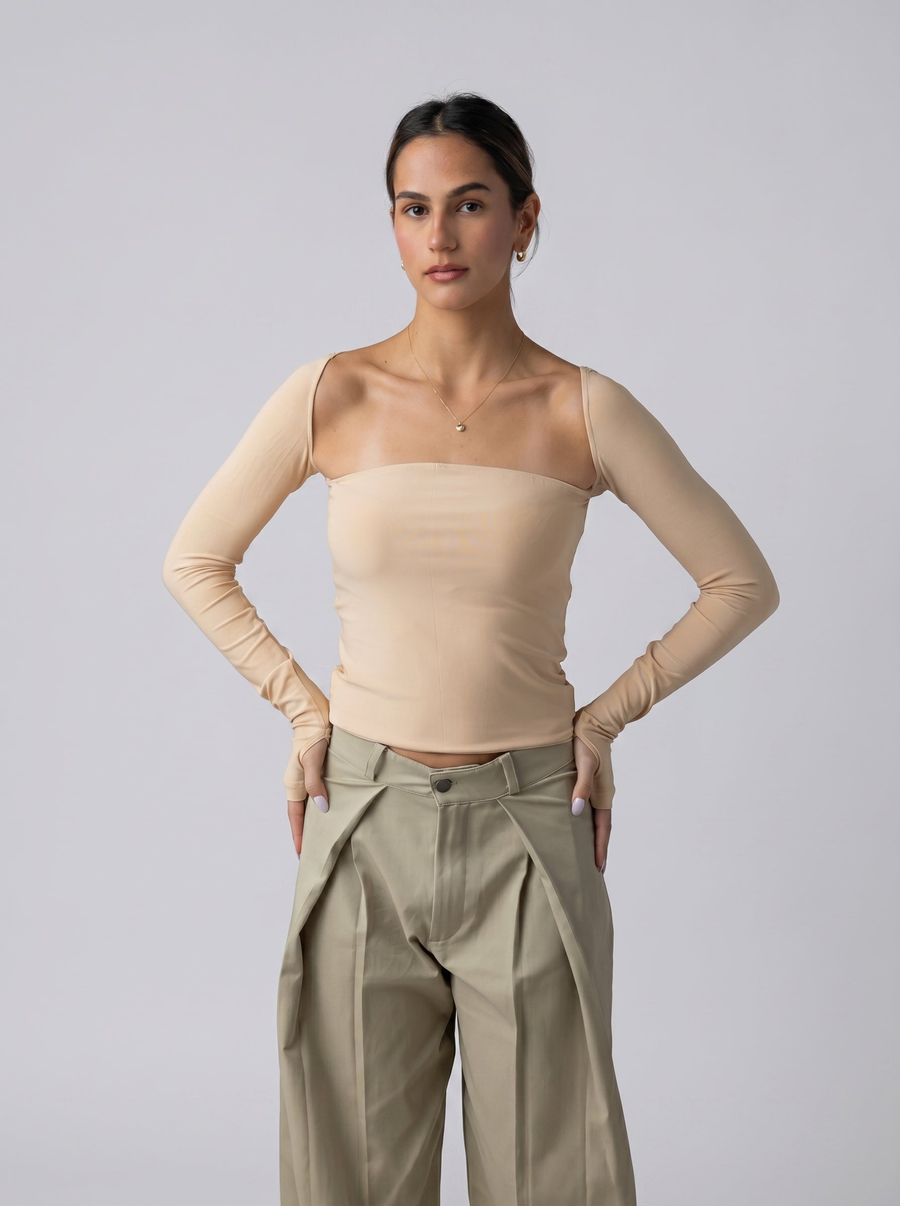 Off shoulder top in Beige