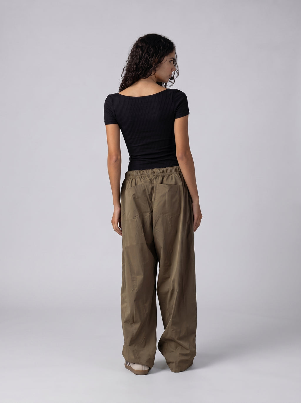 Wide pants in Olive