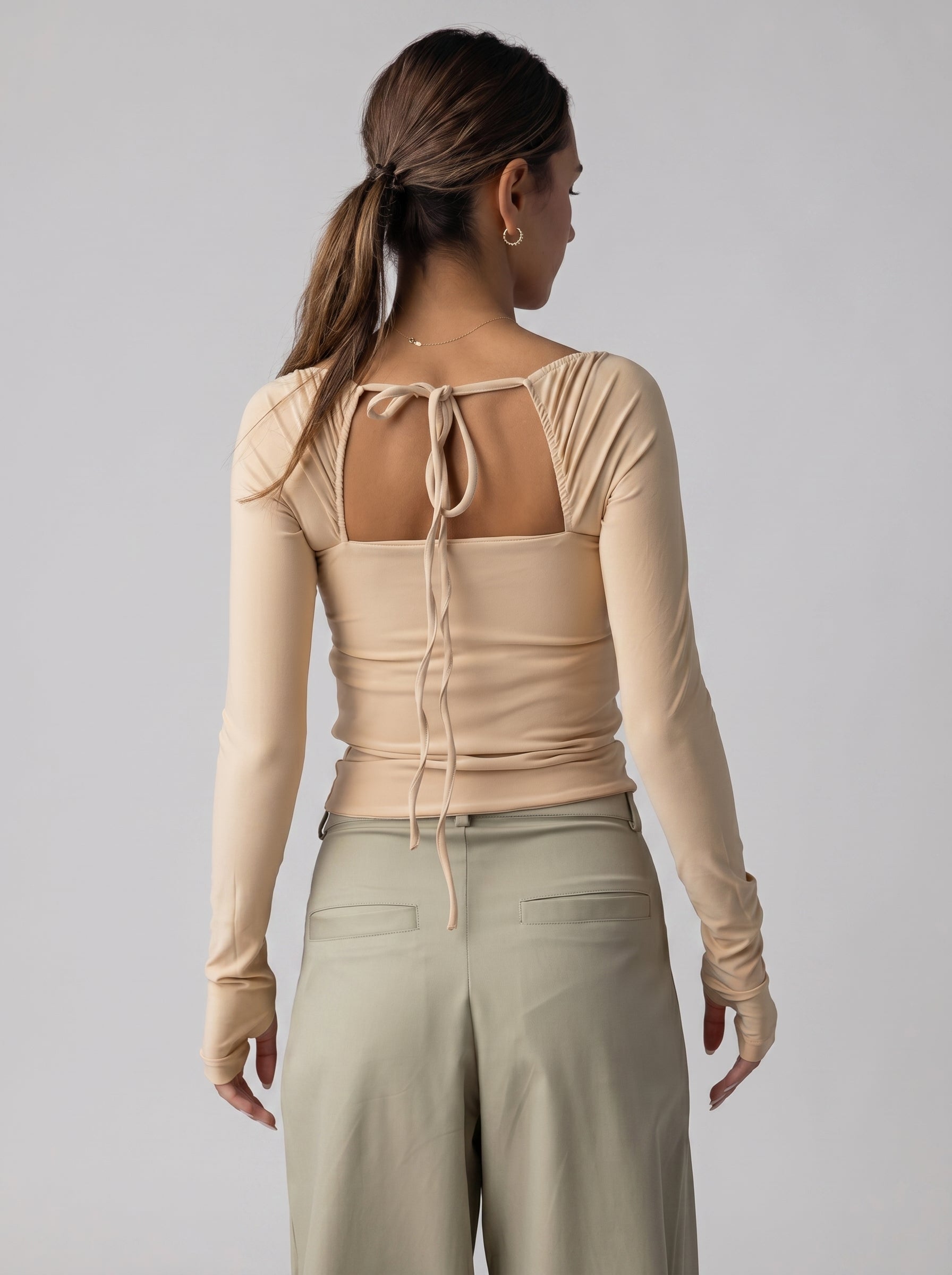 Off shoulder top in Beige