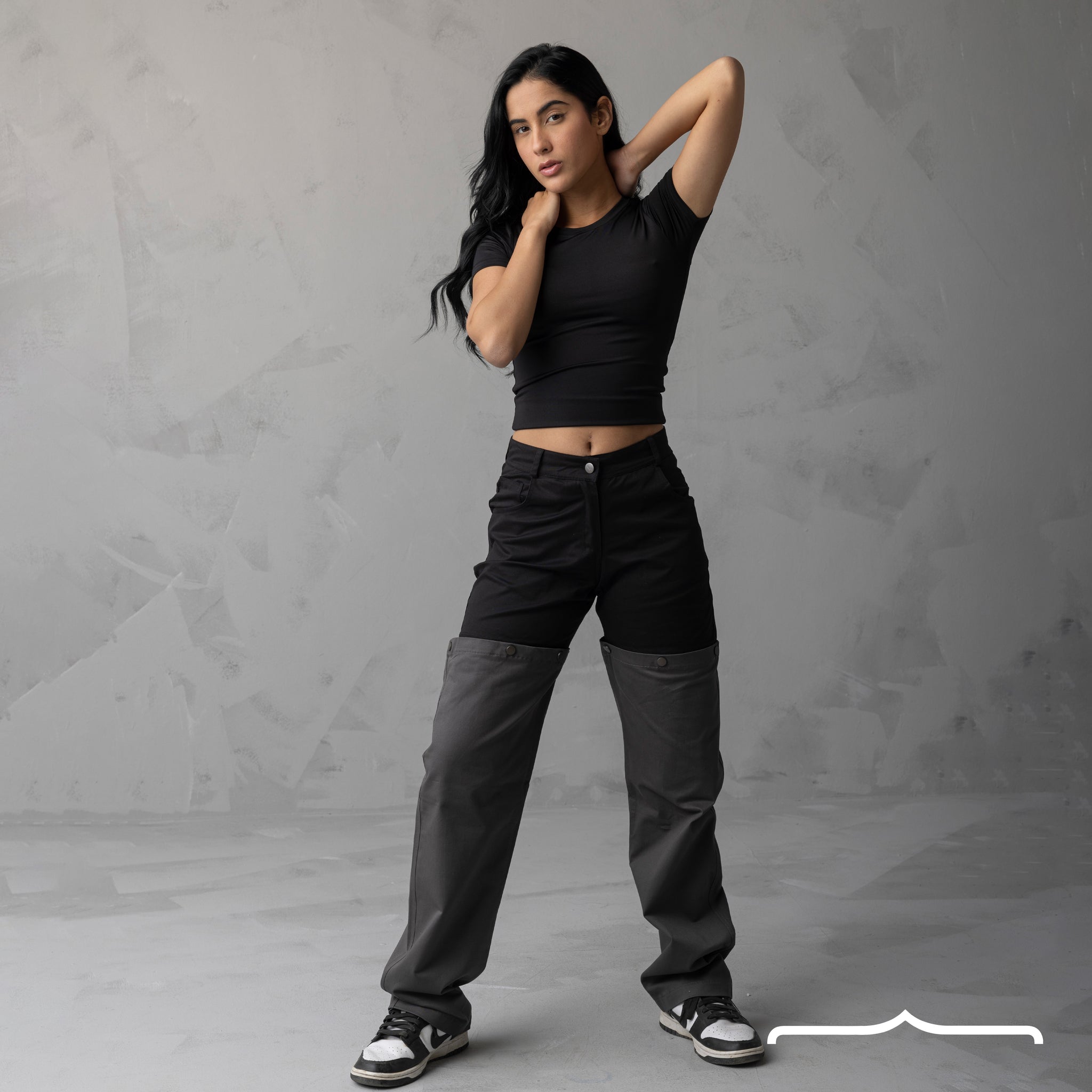 Two tone detachable pants