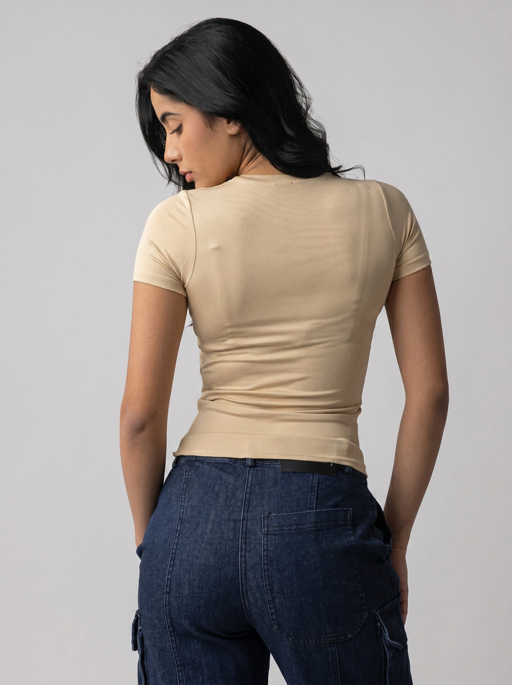Solid color basic Top in Beige