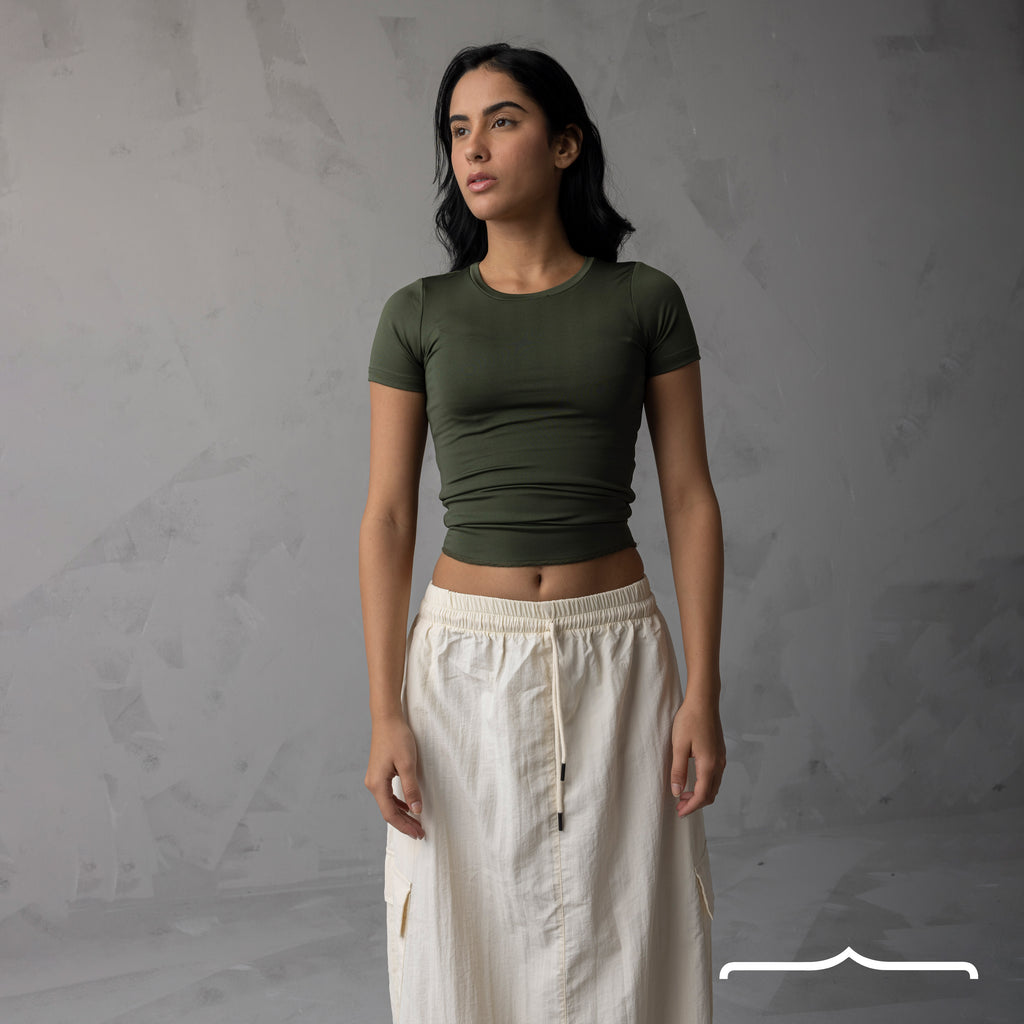 Solid color basic Top in Olive