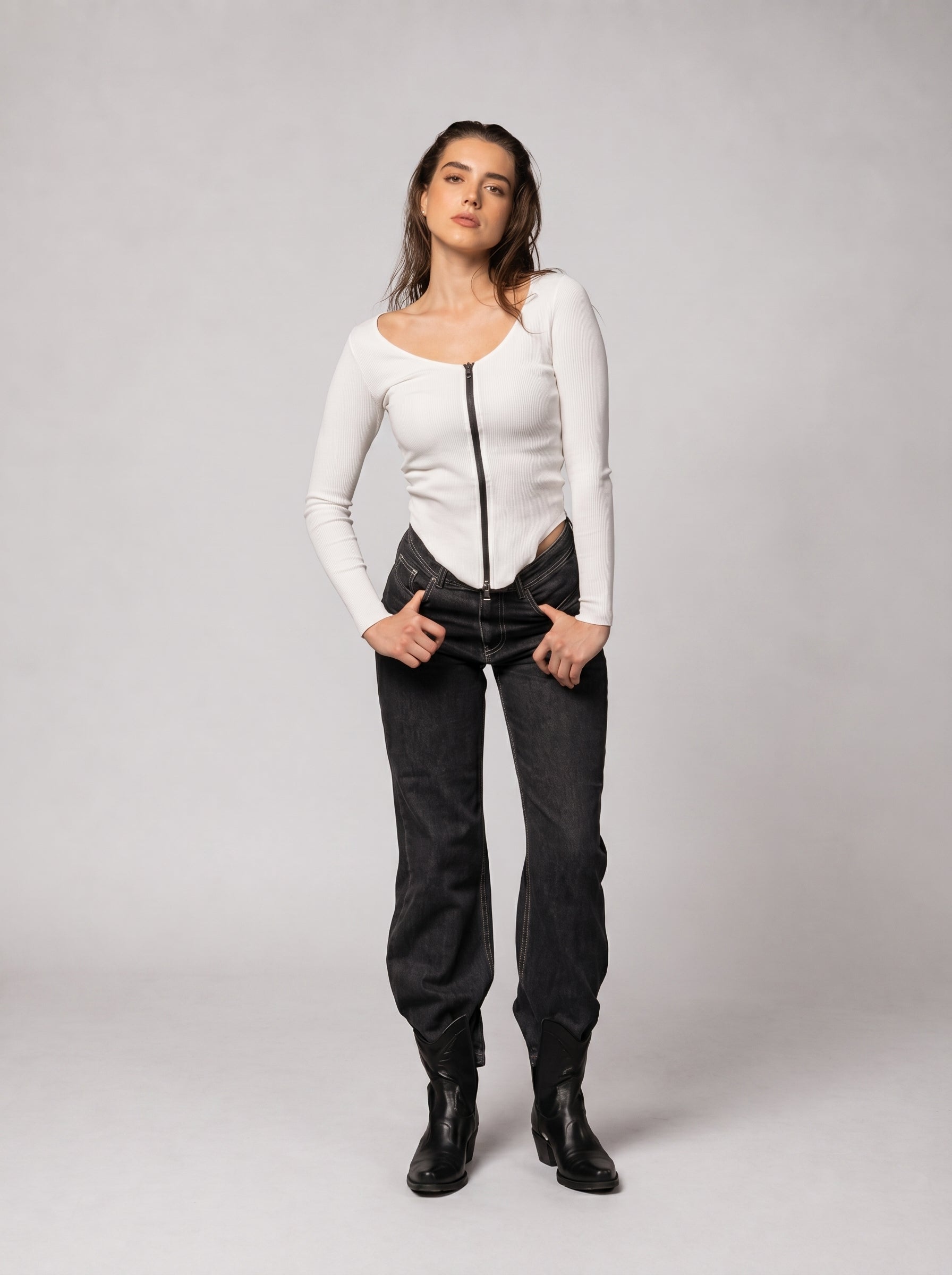 Double sided zipper top in White