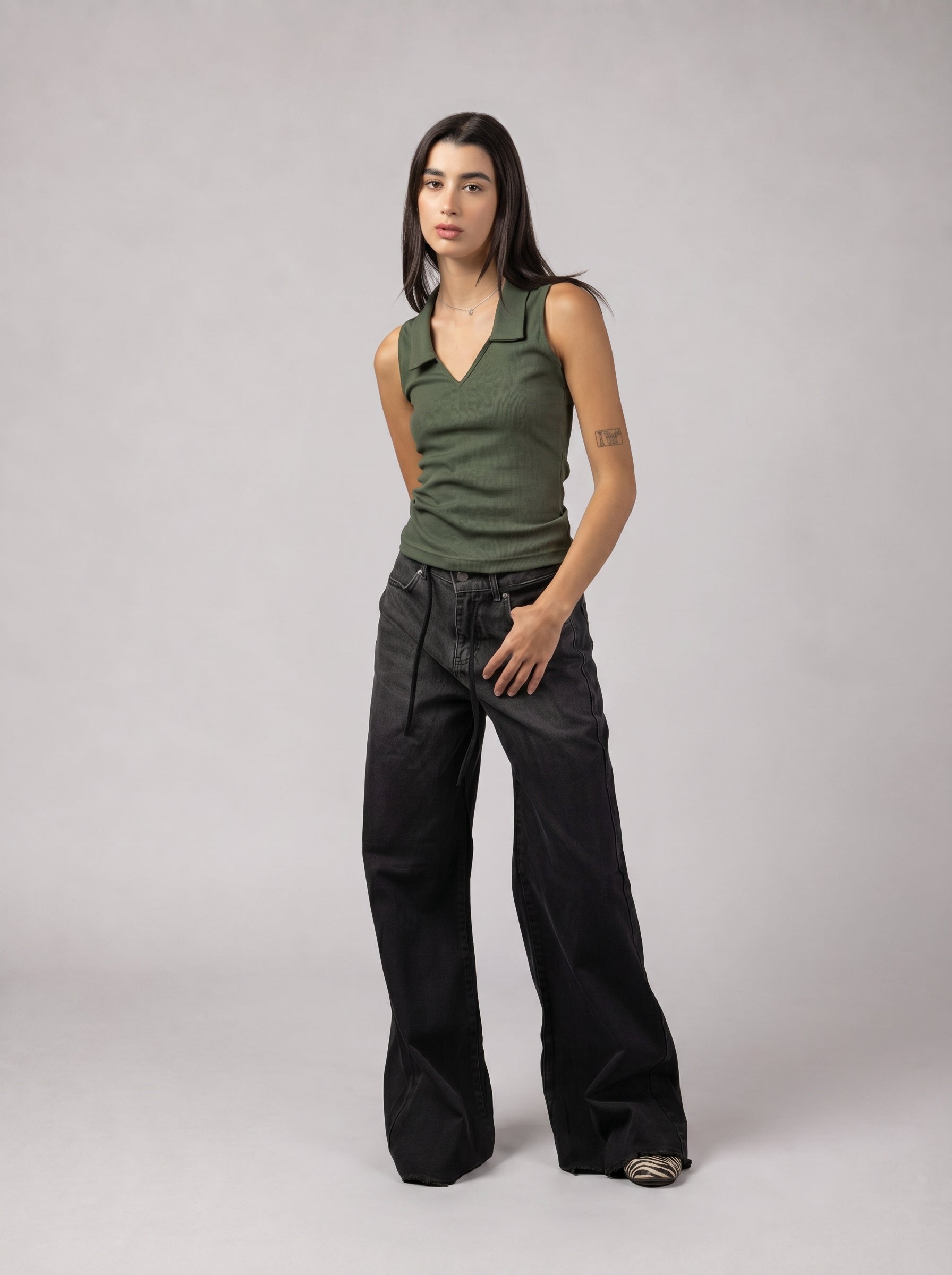 RIB V Core Top  in Olive