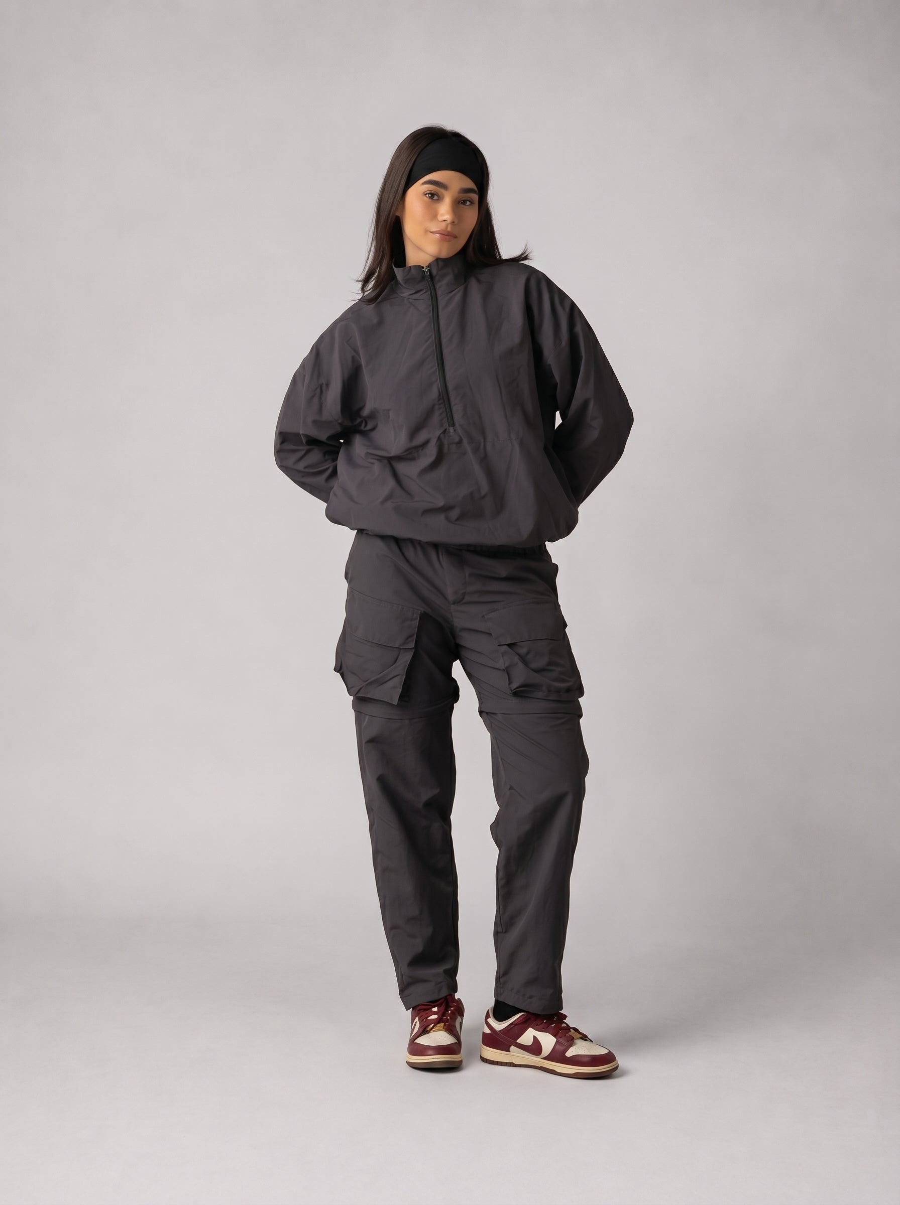 Adjustable pants set in Grey