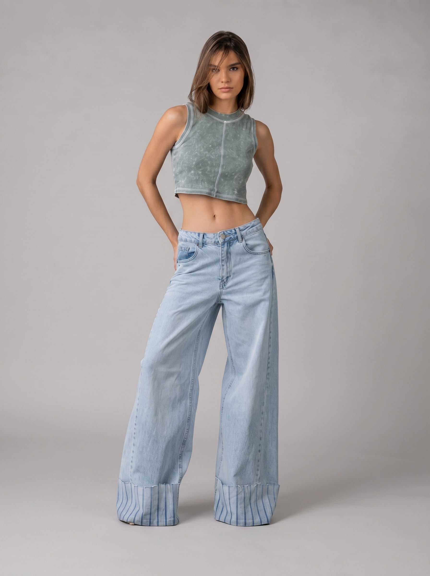 Washed Crop top Basic in Grey