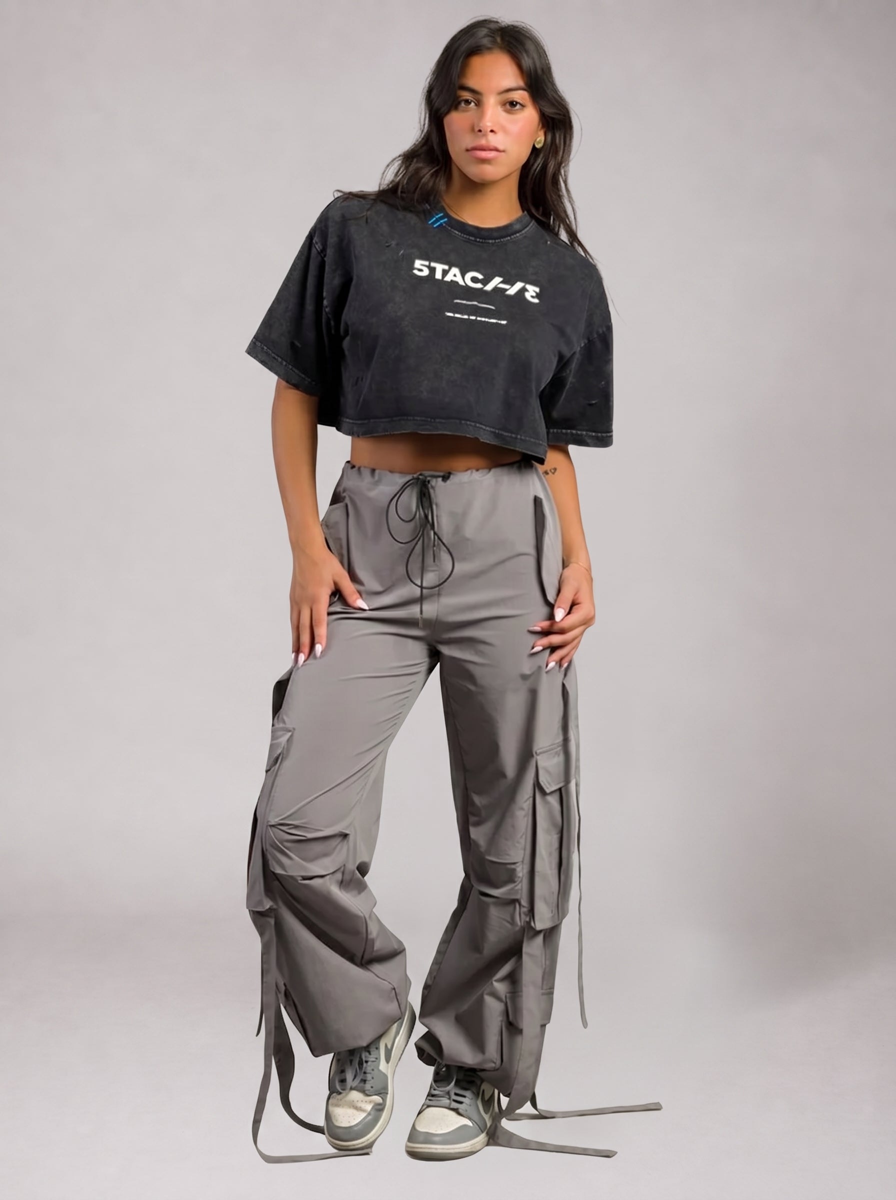 5TAC113 Ripped Washed Crop top in black