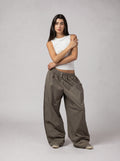 Buttoned Checkered oversize Pants in Olive