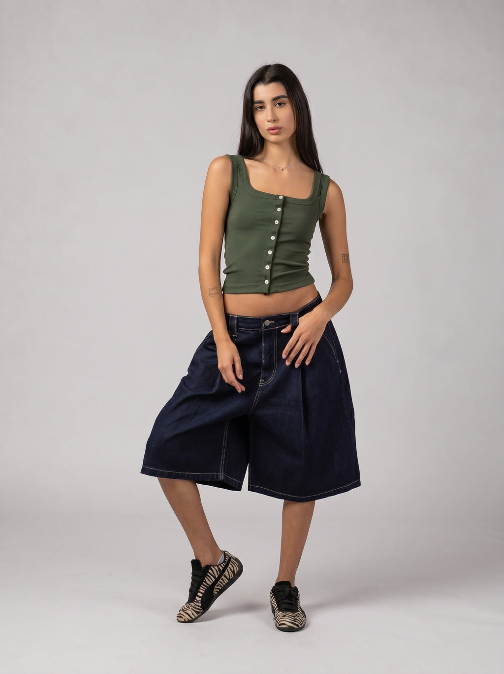 Ribbed Buttoned Top in Olive
