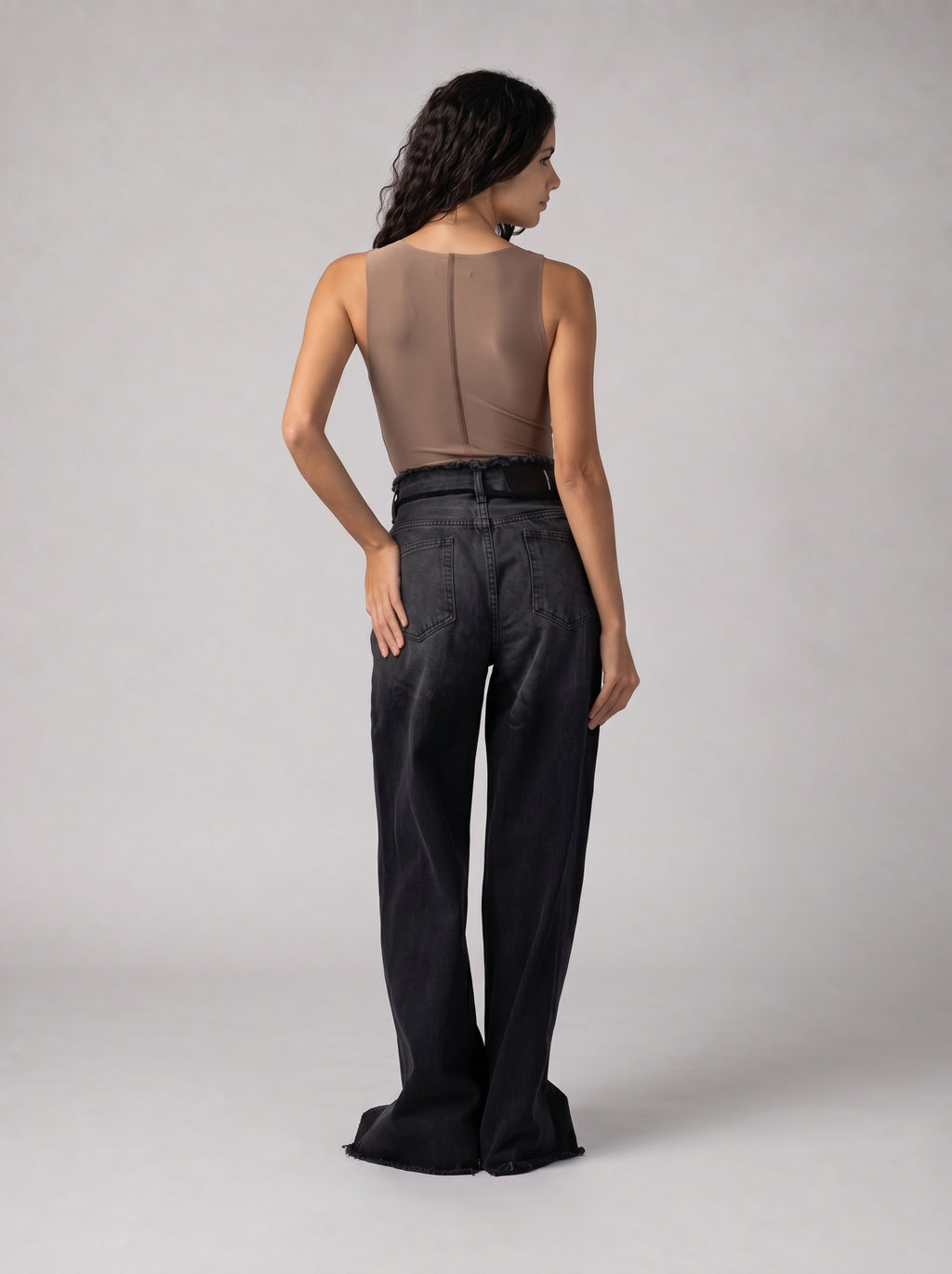 Raw Edge top Volume 2 in Brown