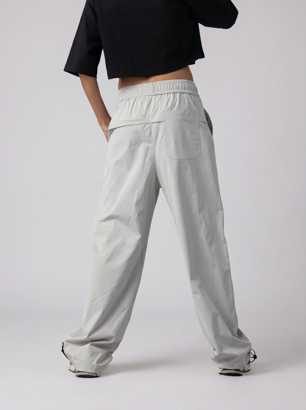 Parachute pants in Light Grey