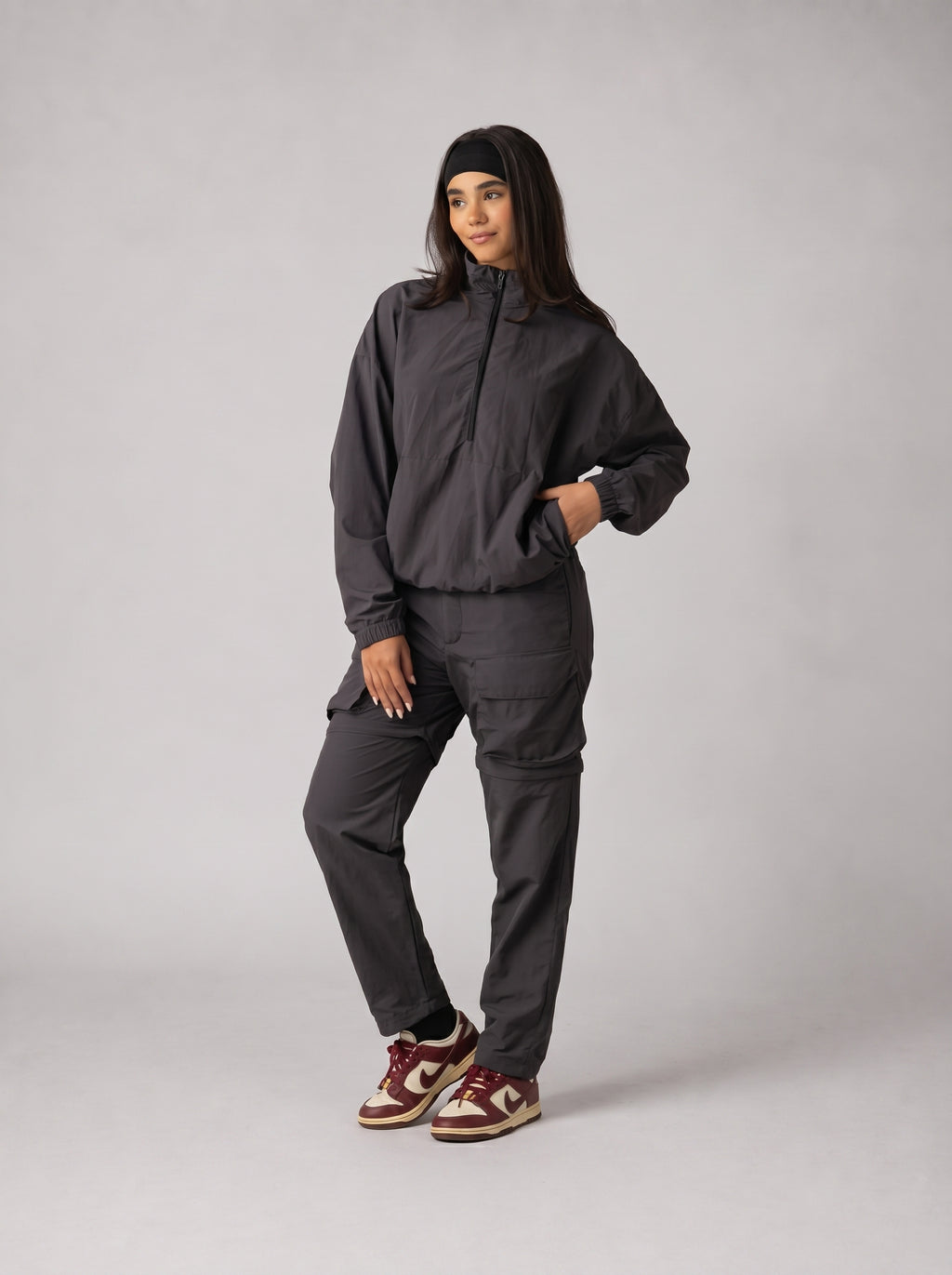 Adjustable pants set in Grey