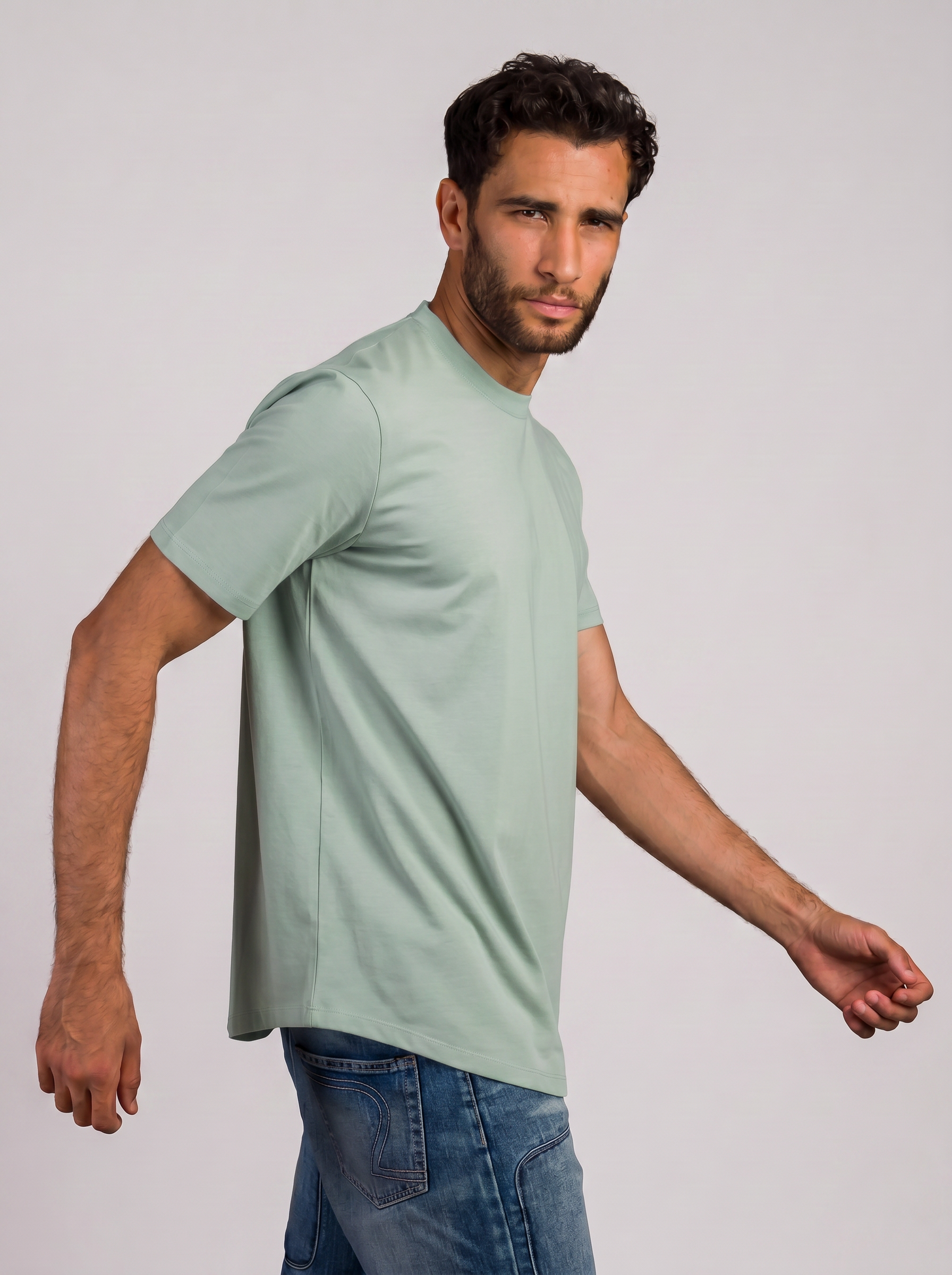Curved Hem Volume 2 T-Shirt in Pistachio