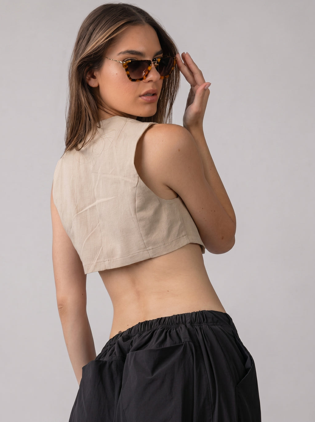 Cropped Vest in Beige