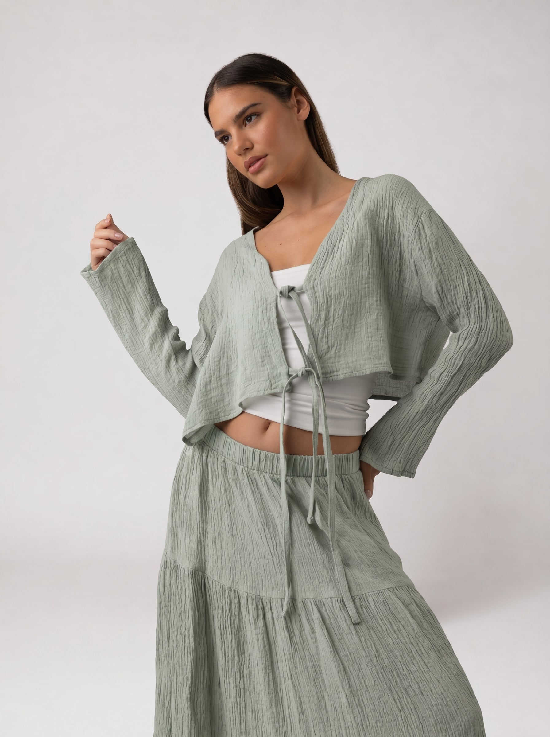 Slit skirt linen set in pistage