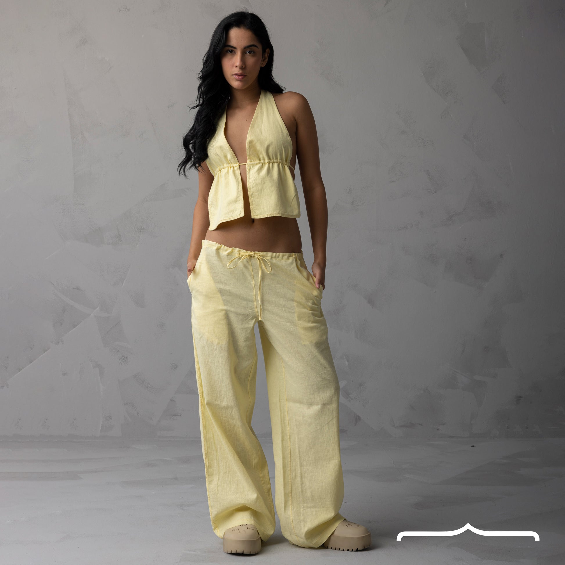 Halter top linen set in Yellow